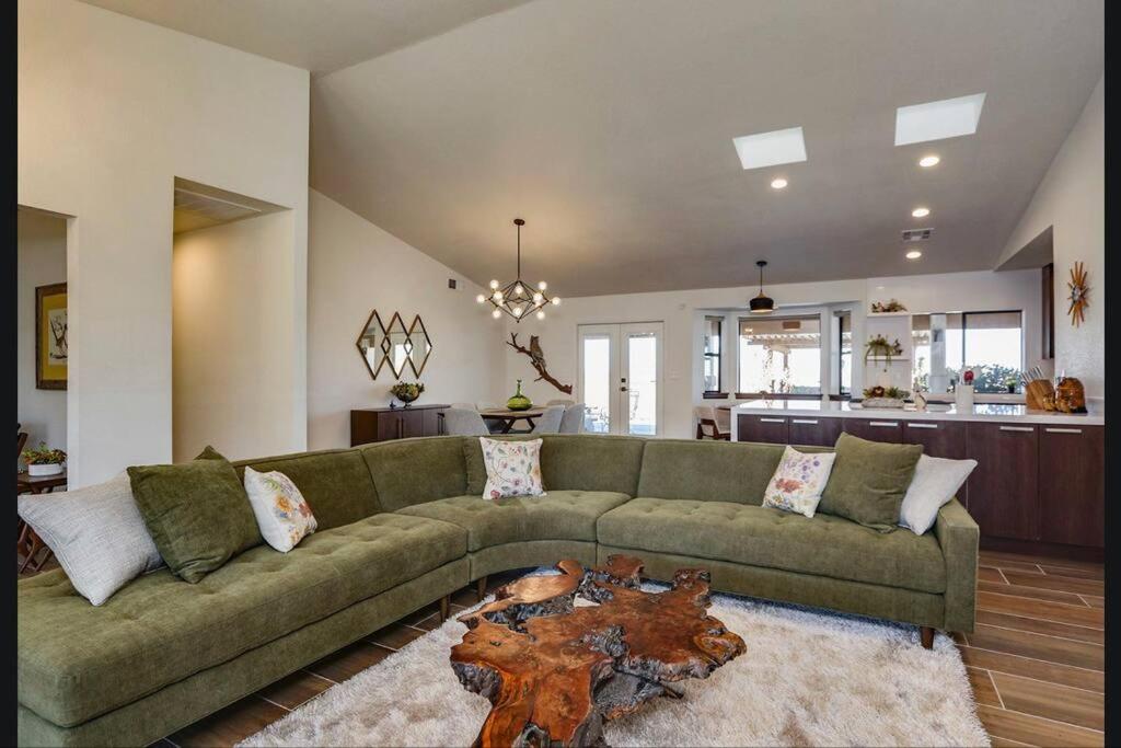 Two-Bedroom House - Photo 44