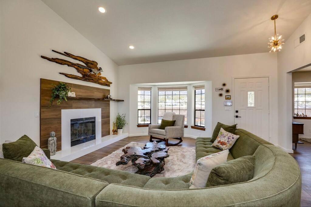 Two-Bedroom House - Photo 46