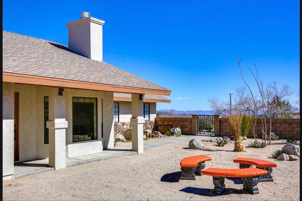 Two-Bedroom House - Photo 36