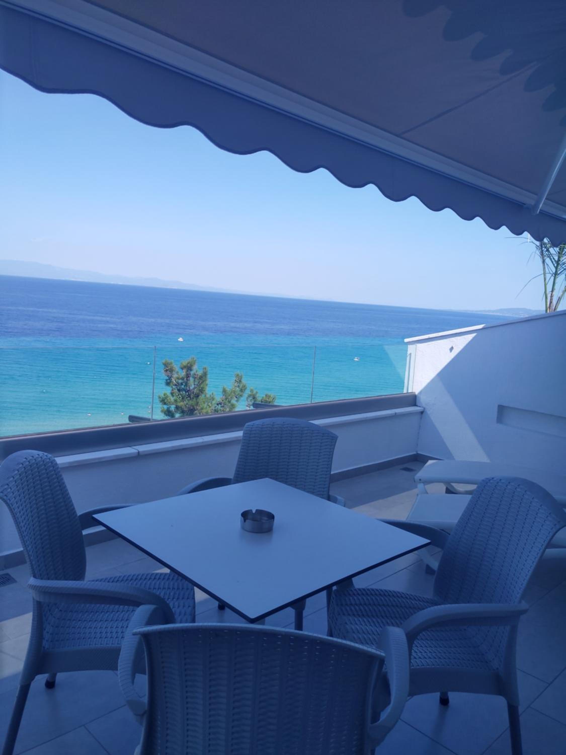 Apartment with Sea View - Photo 19