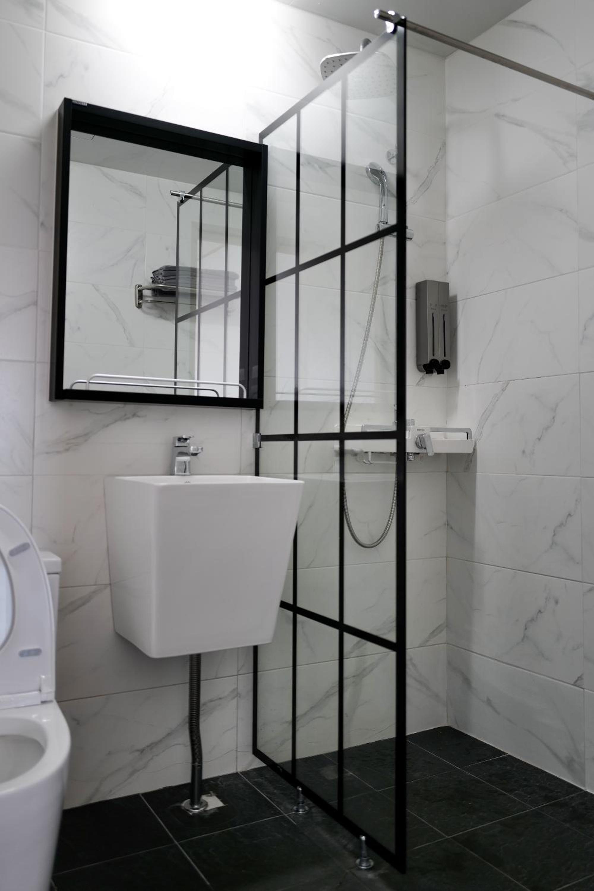 Suite with Terrace - Photo 22