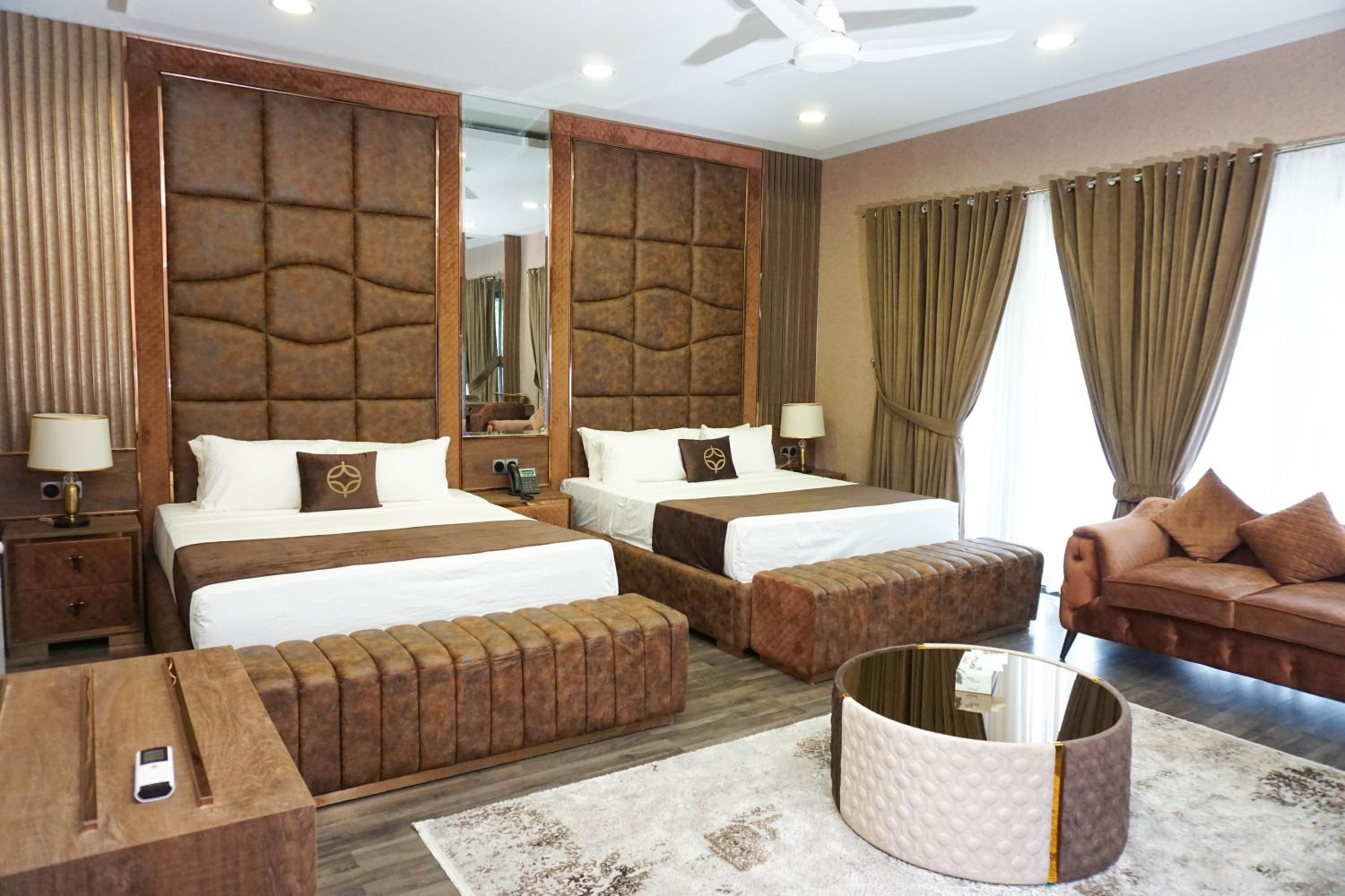 Junior Suite with Garden View