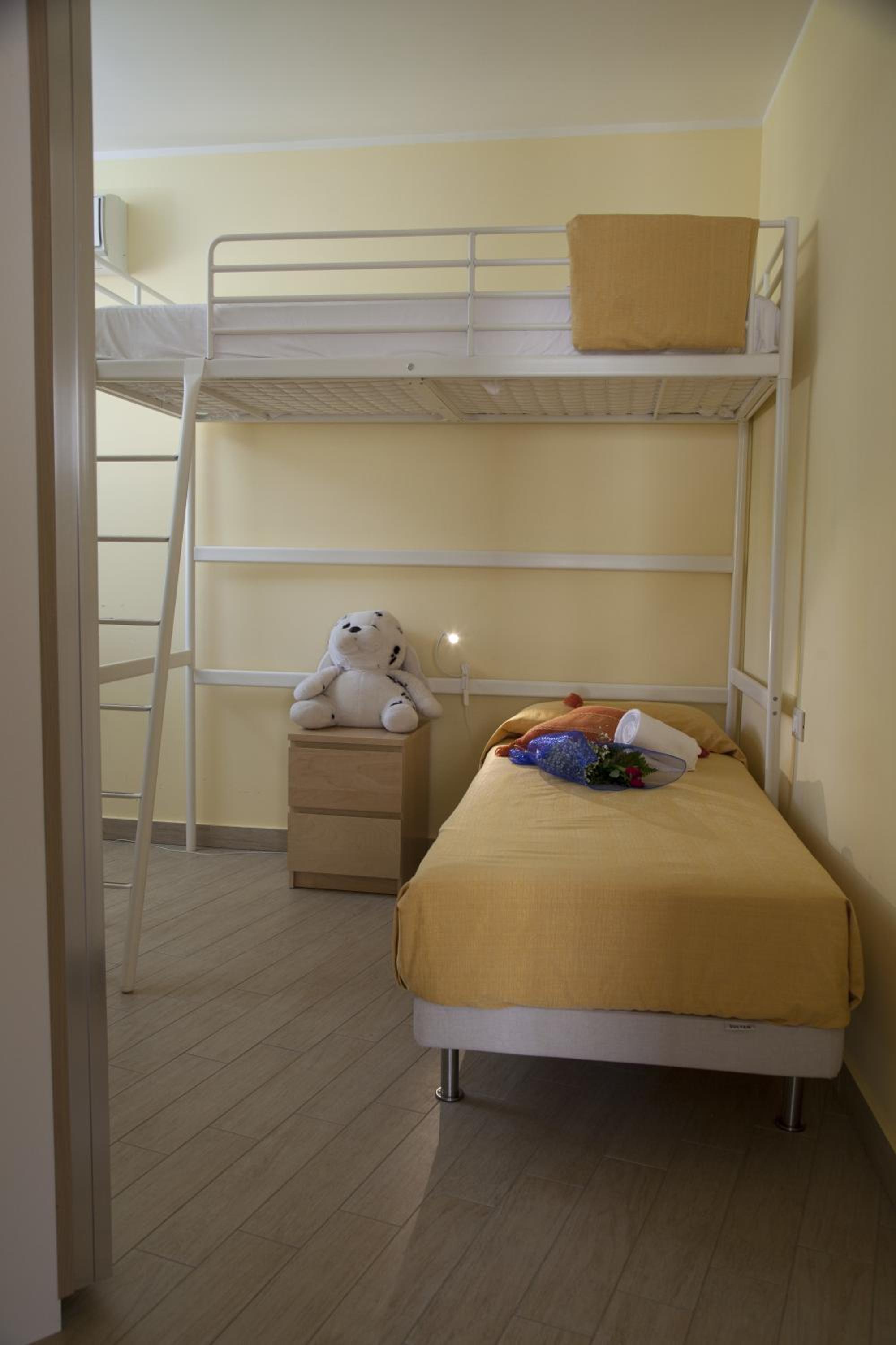 Family Apartment (2 Adults + 2 Children)
