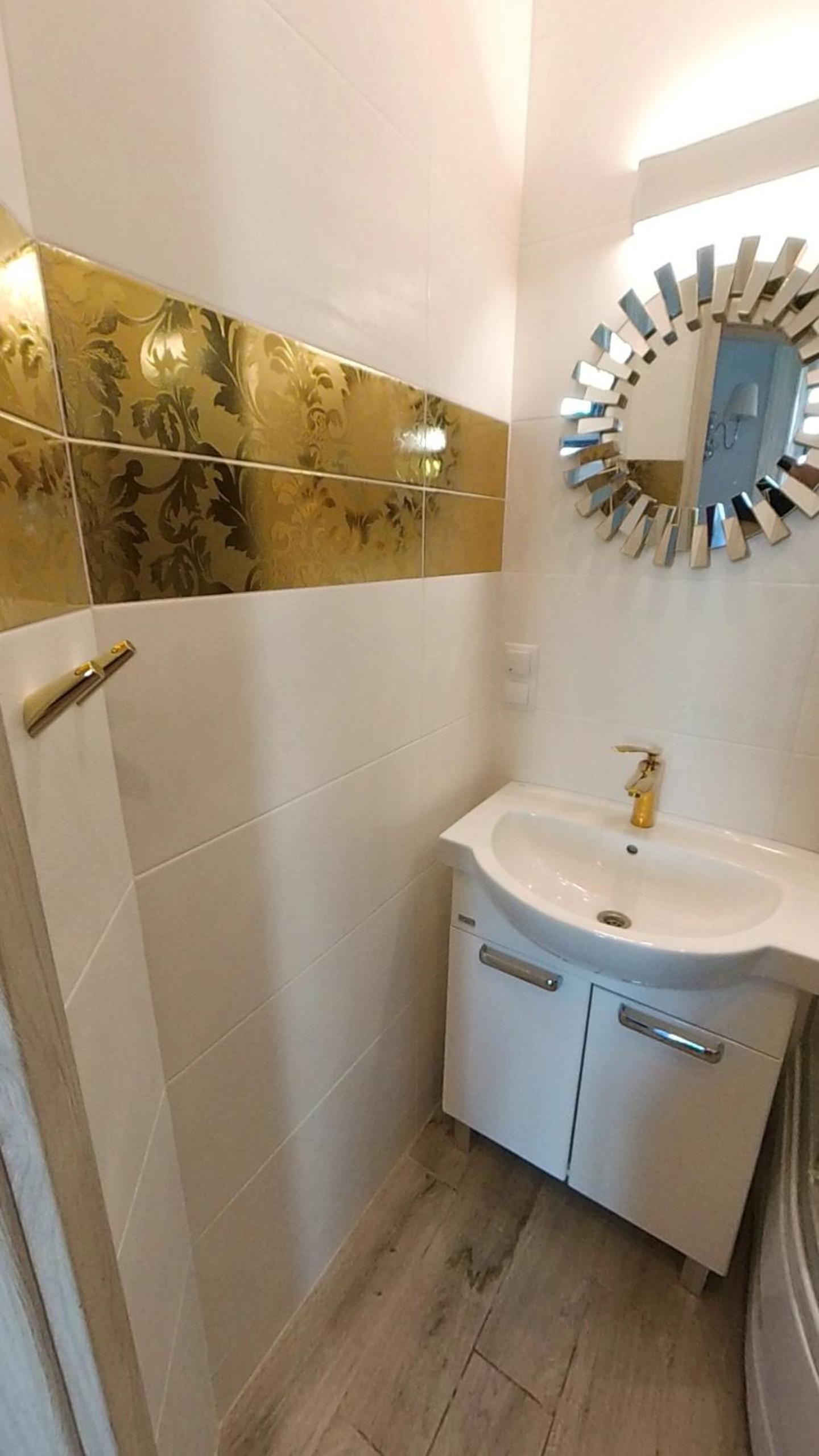 One-Bedroom Apartment - Photo 29