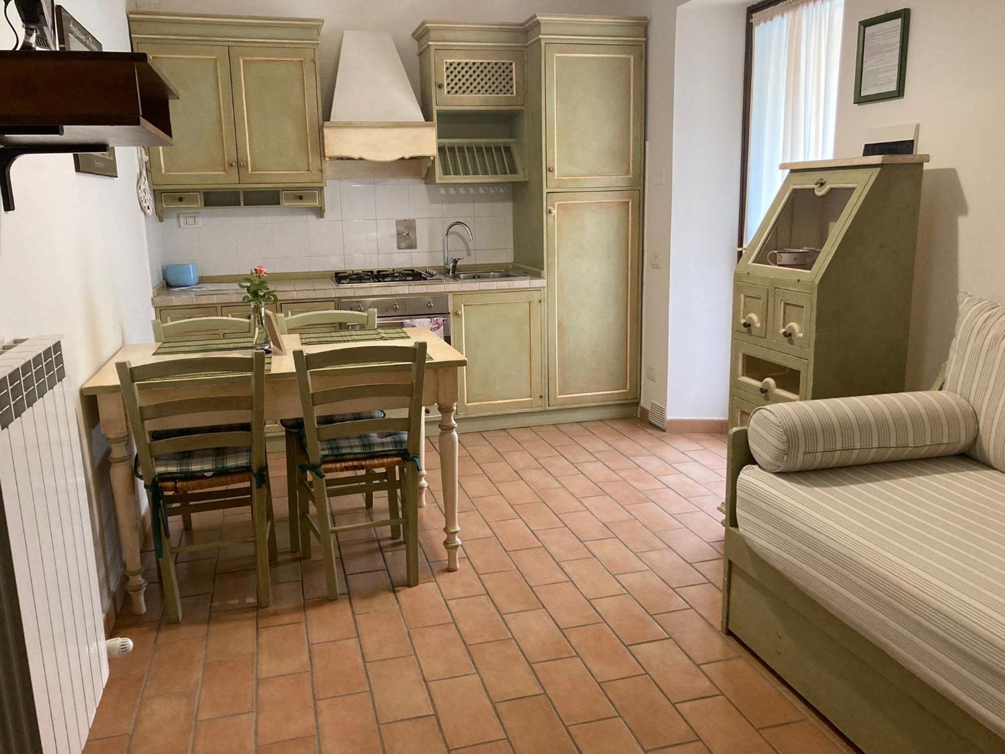 Studio Apartment - Photo 3