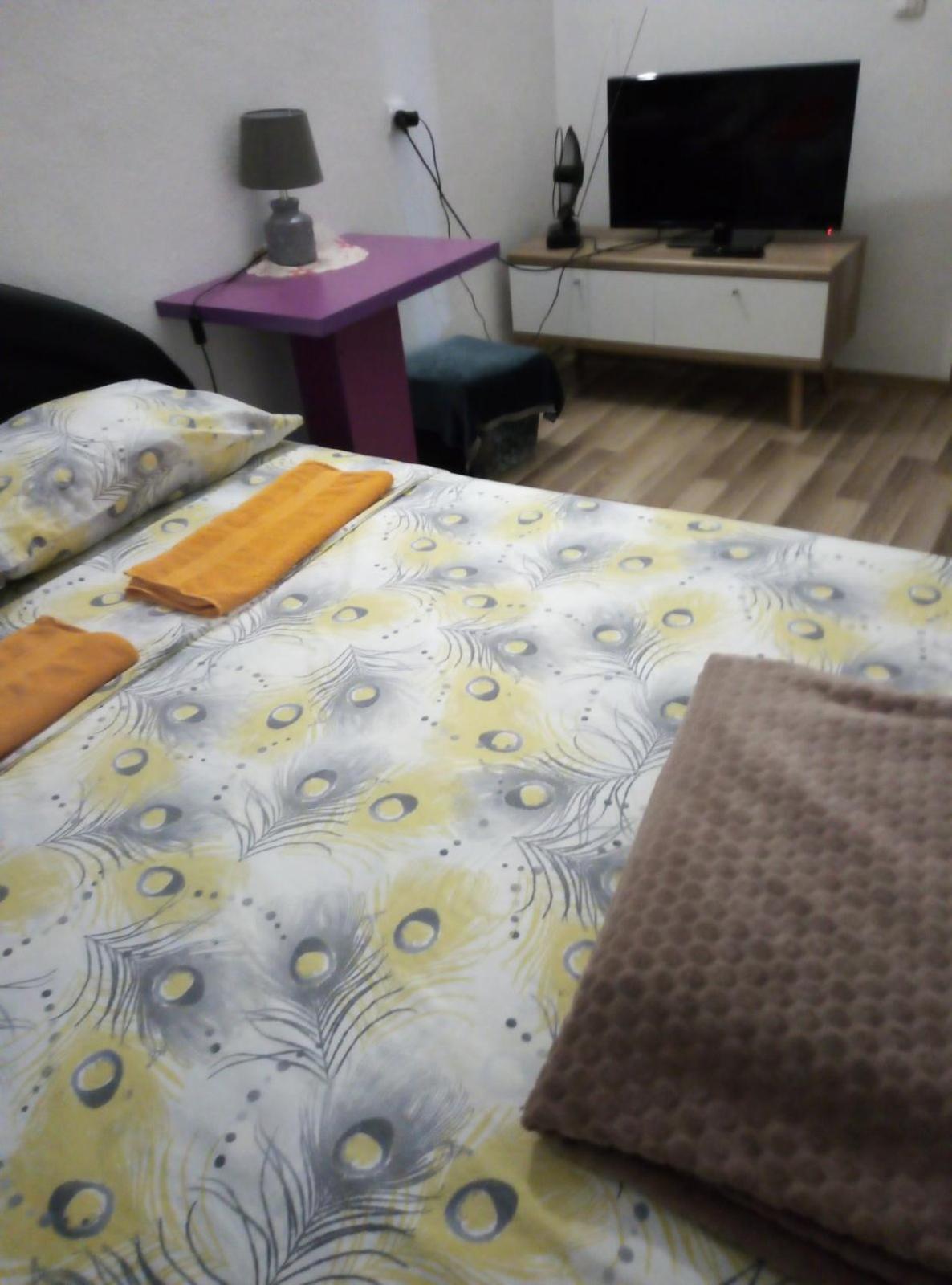 Small Double Room photo 1