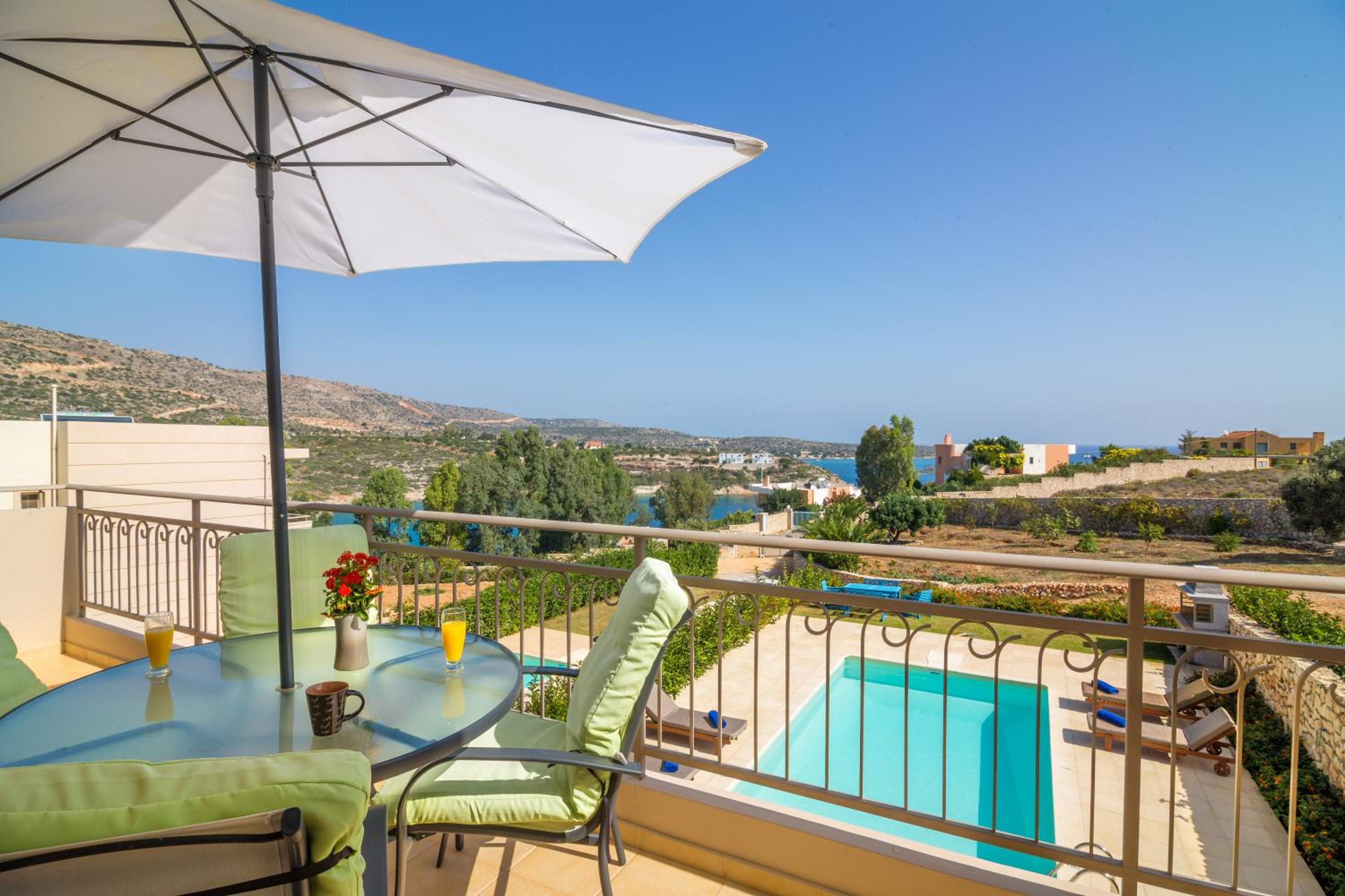 Four-Bedroom Villa with Private Pool (2-10 Adults) photo 3