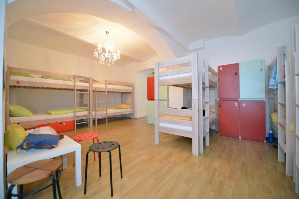 Bed in 10-Bed Mixed Dormitory Room