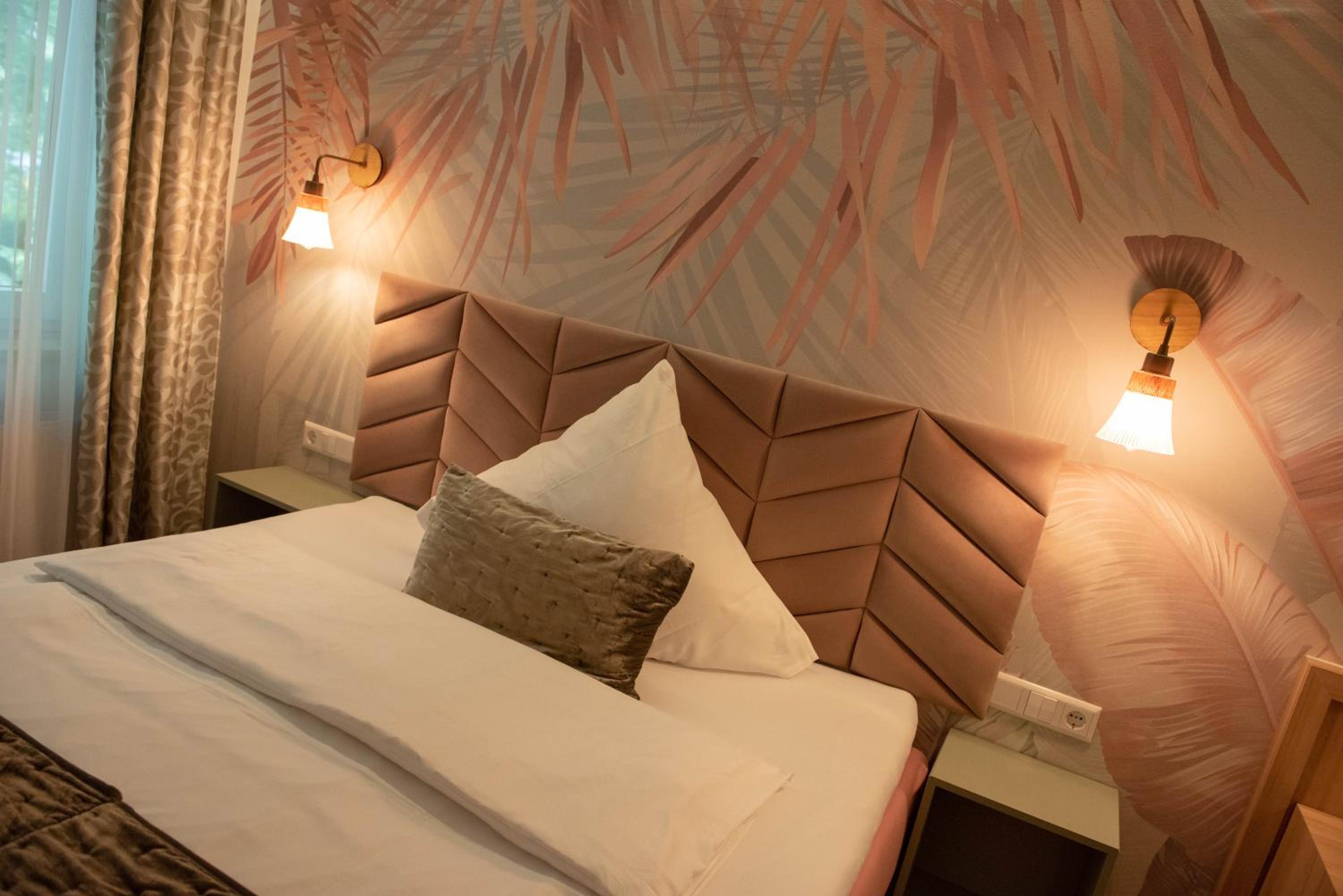 Queen Room - Photo 6