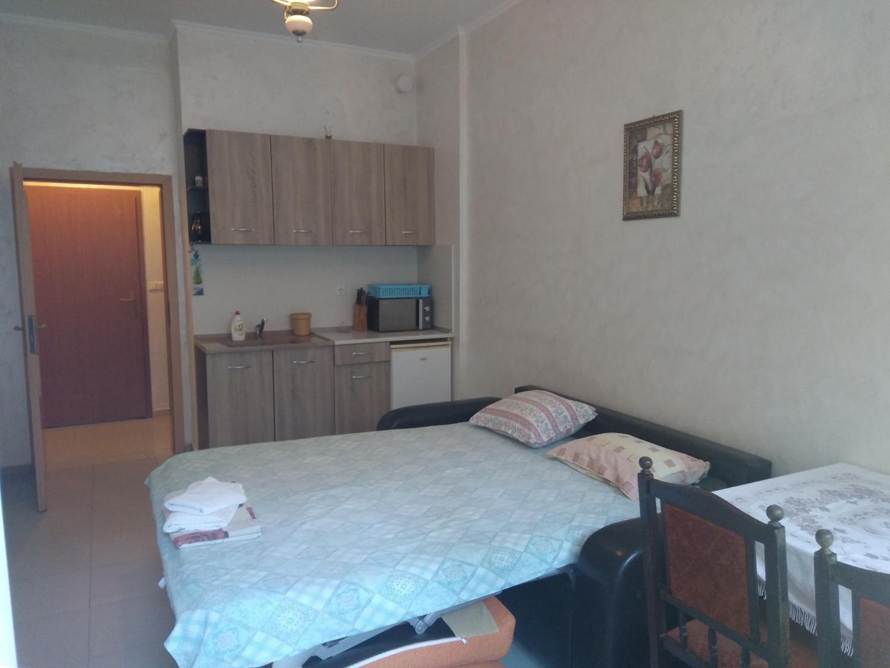Apartment - Ground Floor - Photo 1