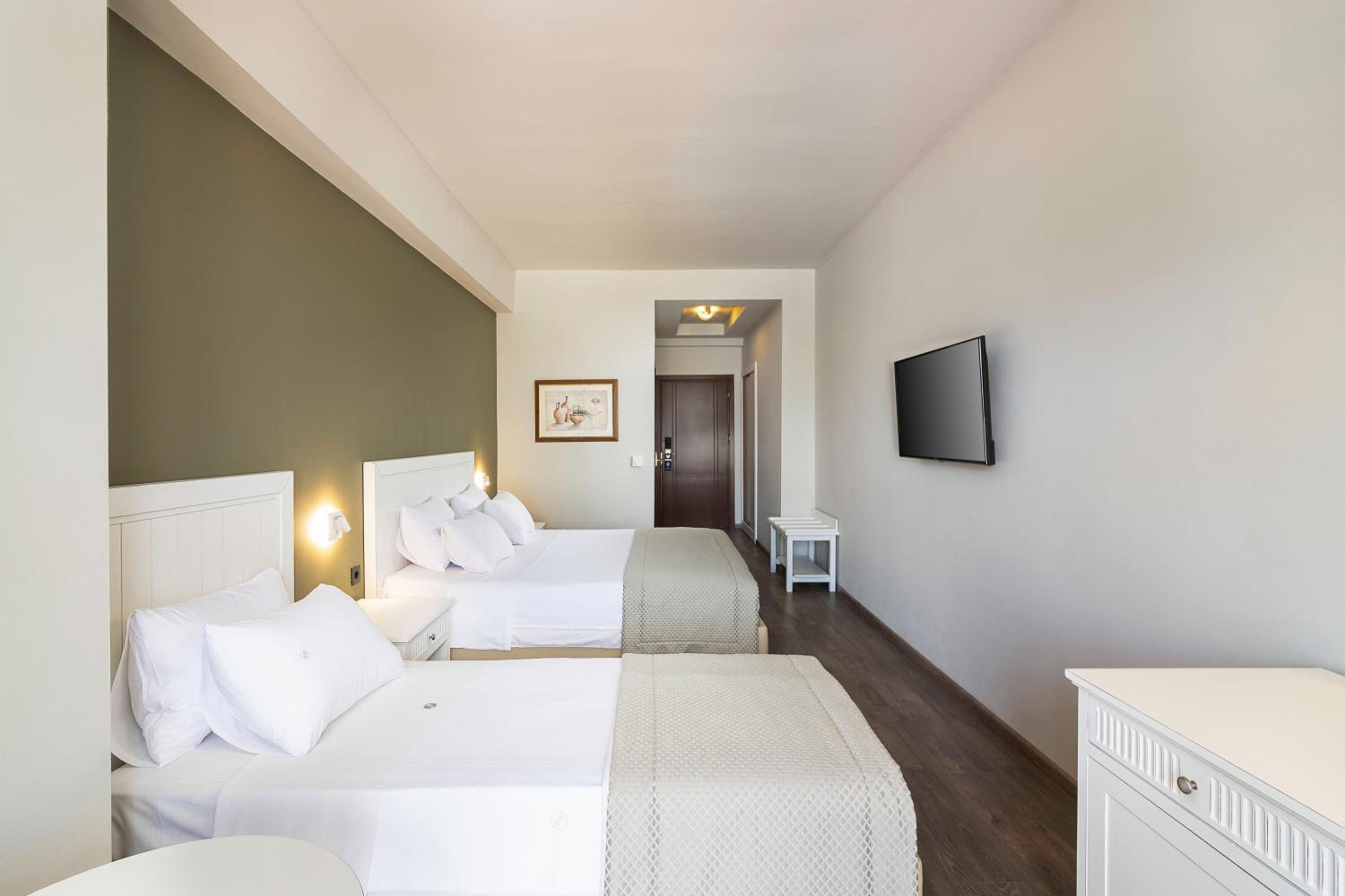 Triple Room - Photo 6