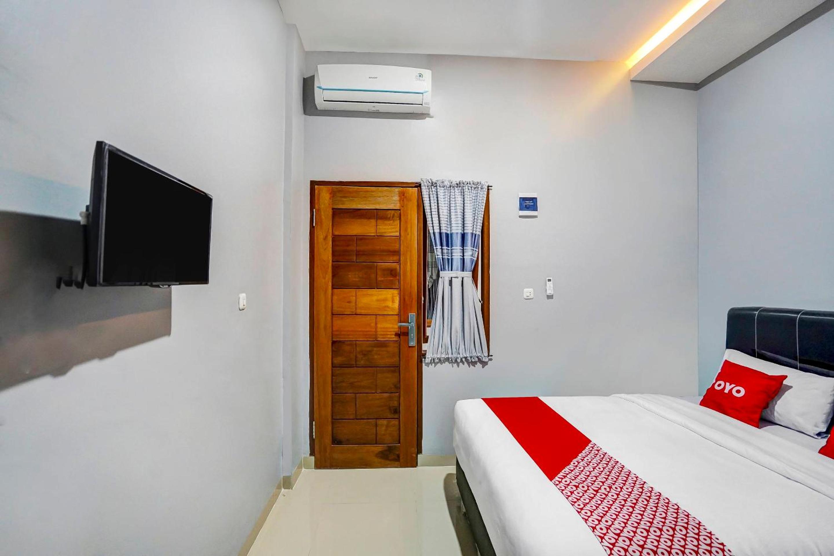 Standard Double Room - Photo 15
