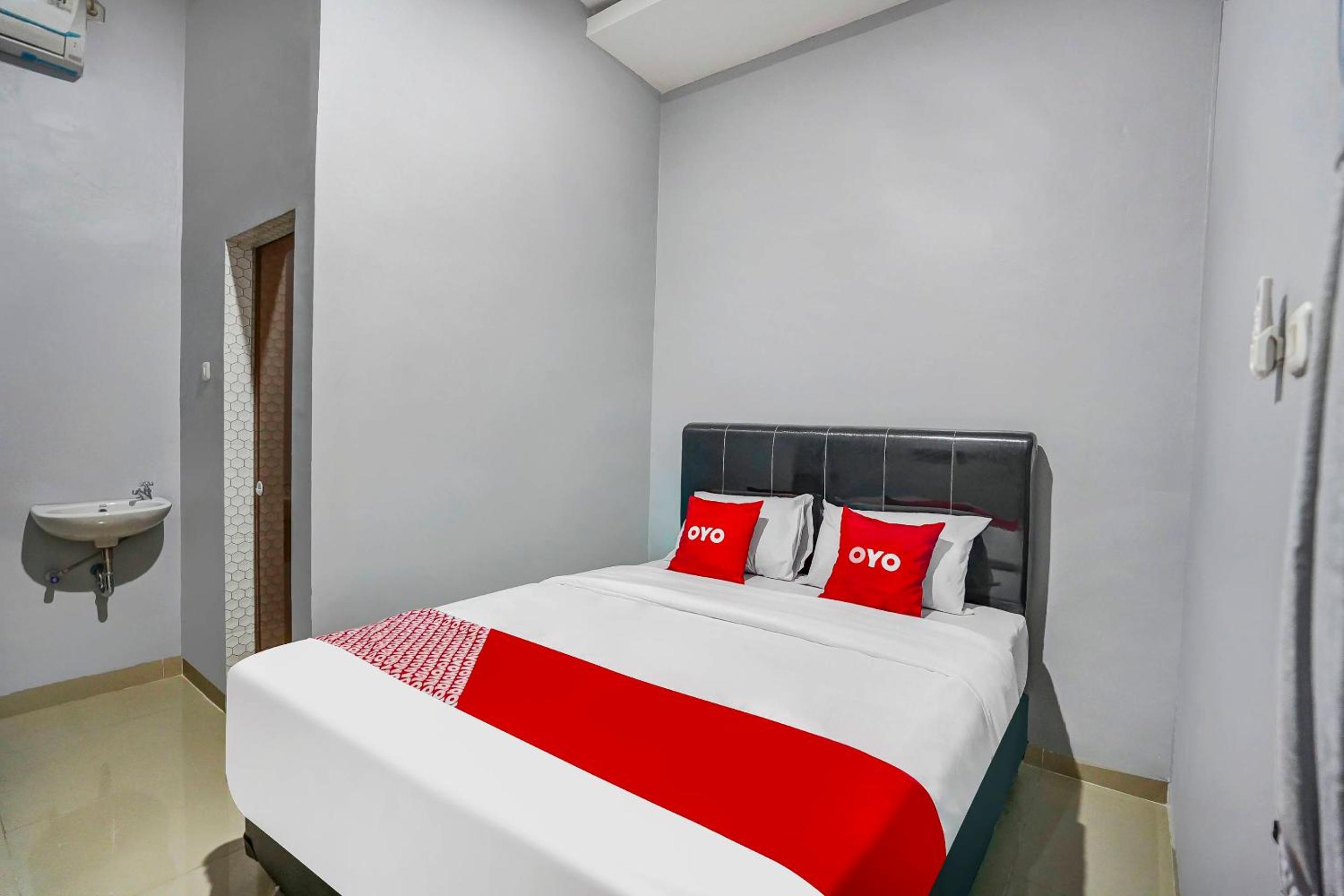 Standard Double Room - Photo 6