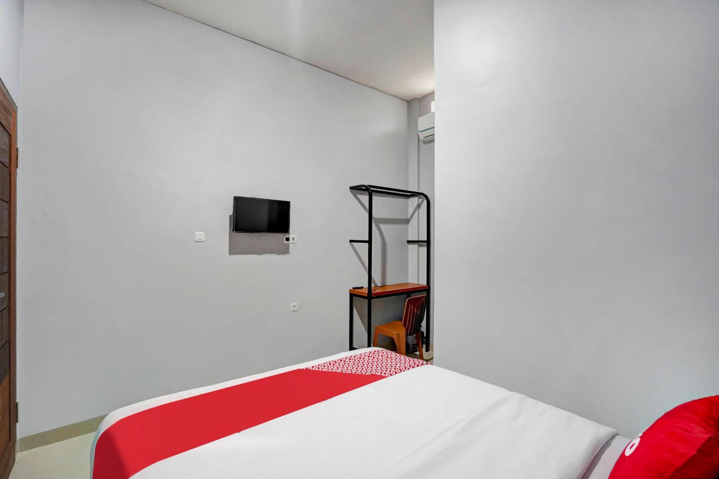 Standard Double Room - Photo 4