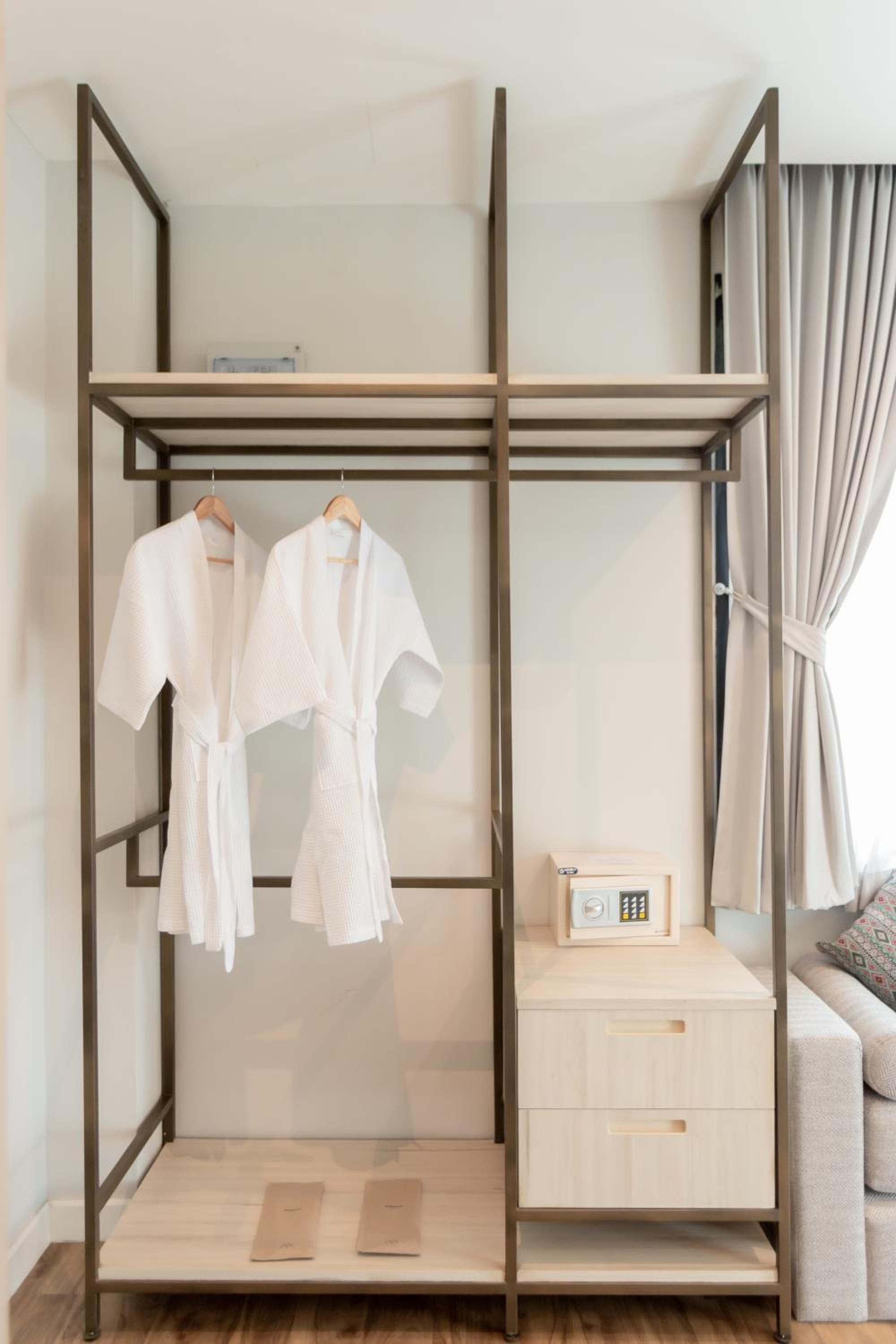 Deluxe Room - Photo 14