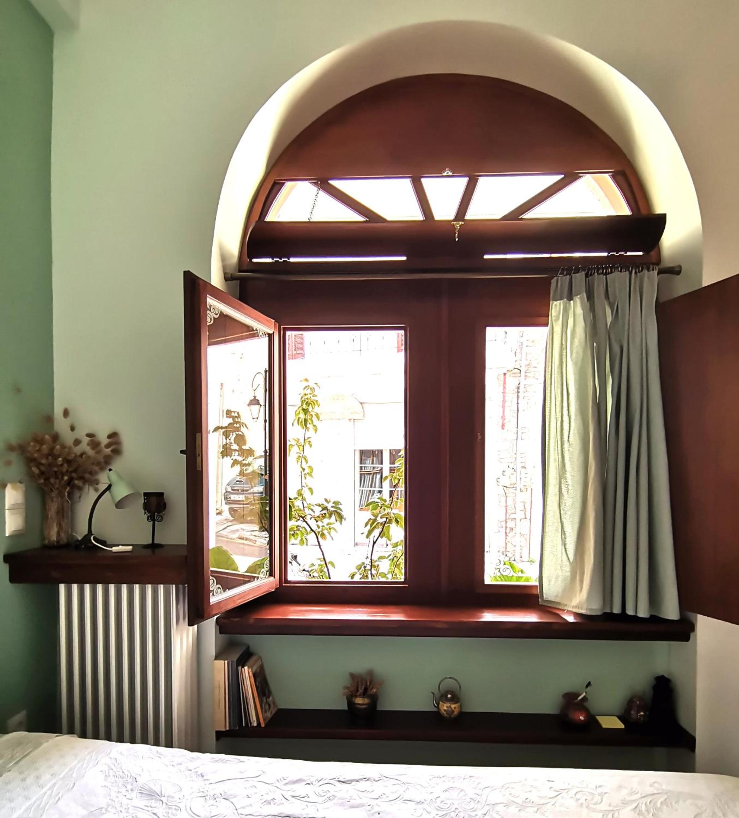 One-Bedroom Apartment - Photo 21