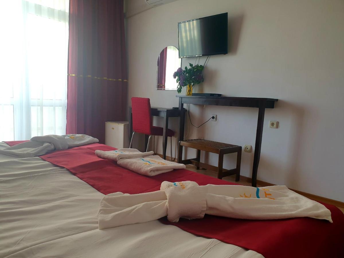Double or Twin Room with Balcony photo 1