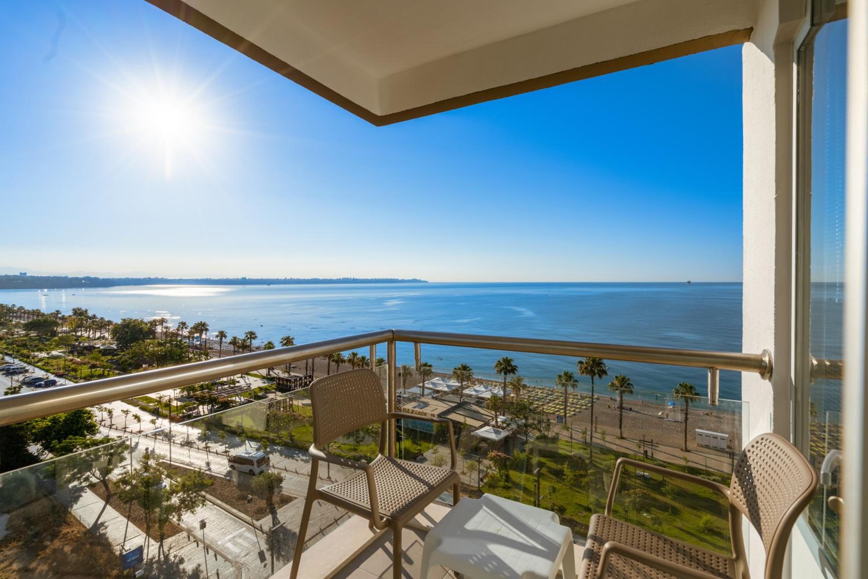 Double Room with Balcony and Sea View