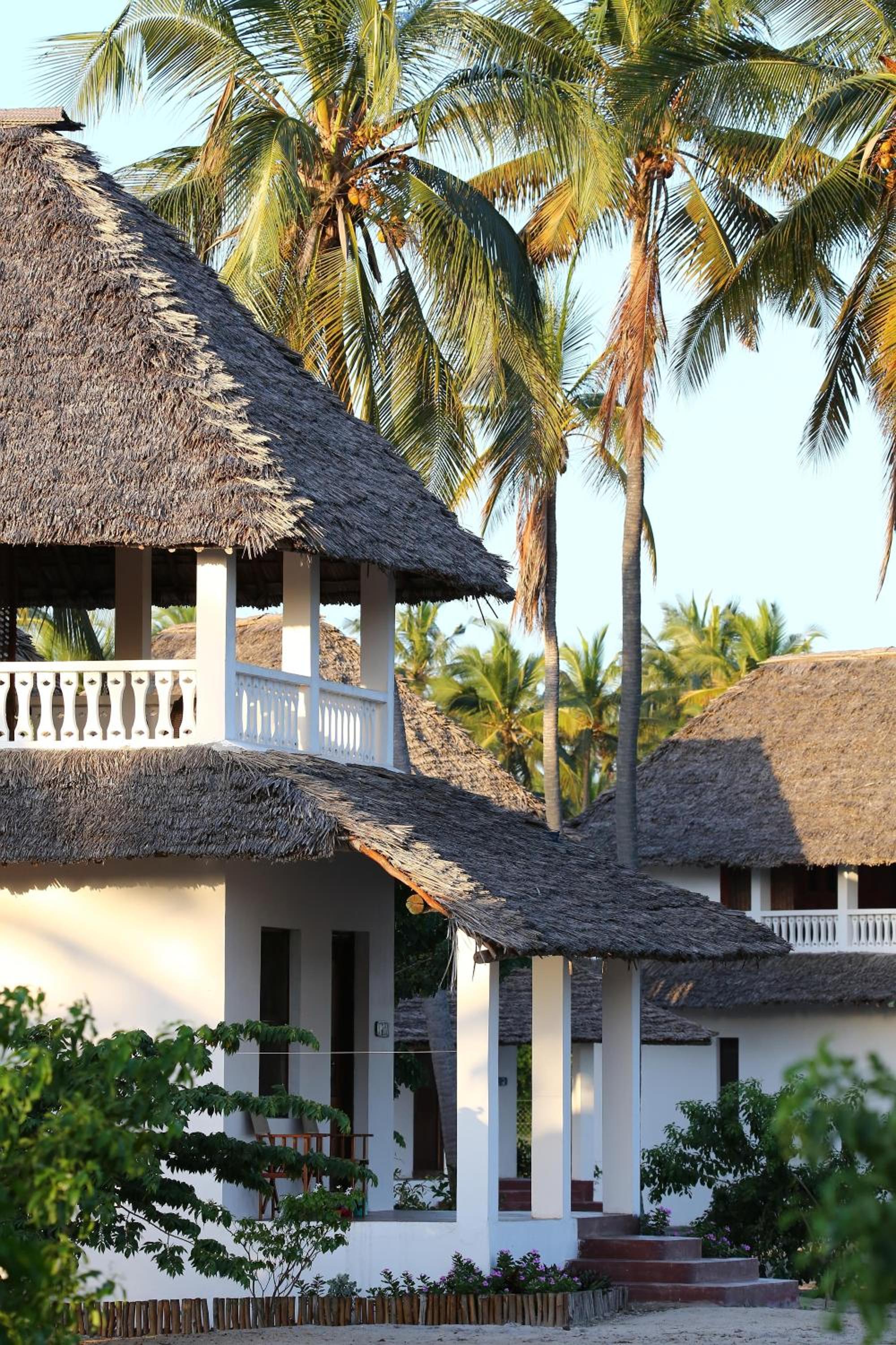 Two-Bedroom Villa - Beach Front photo 3