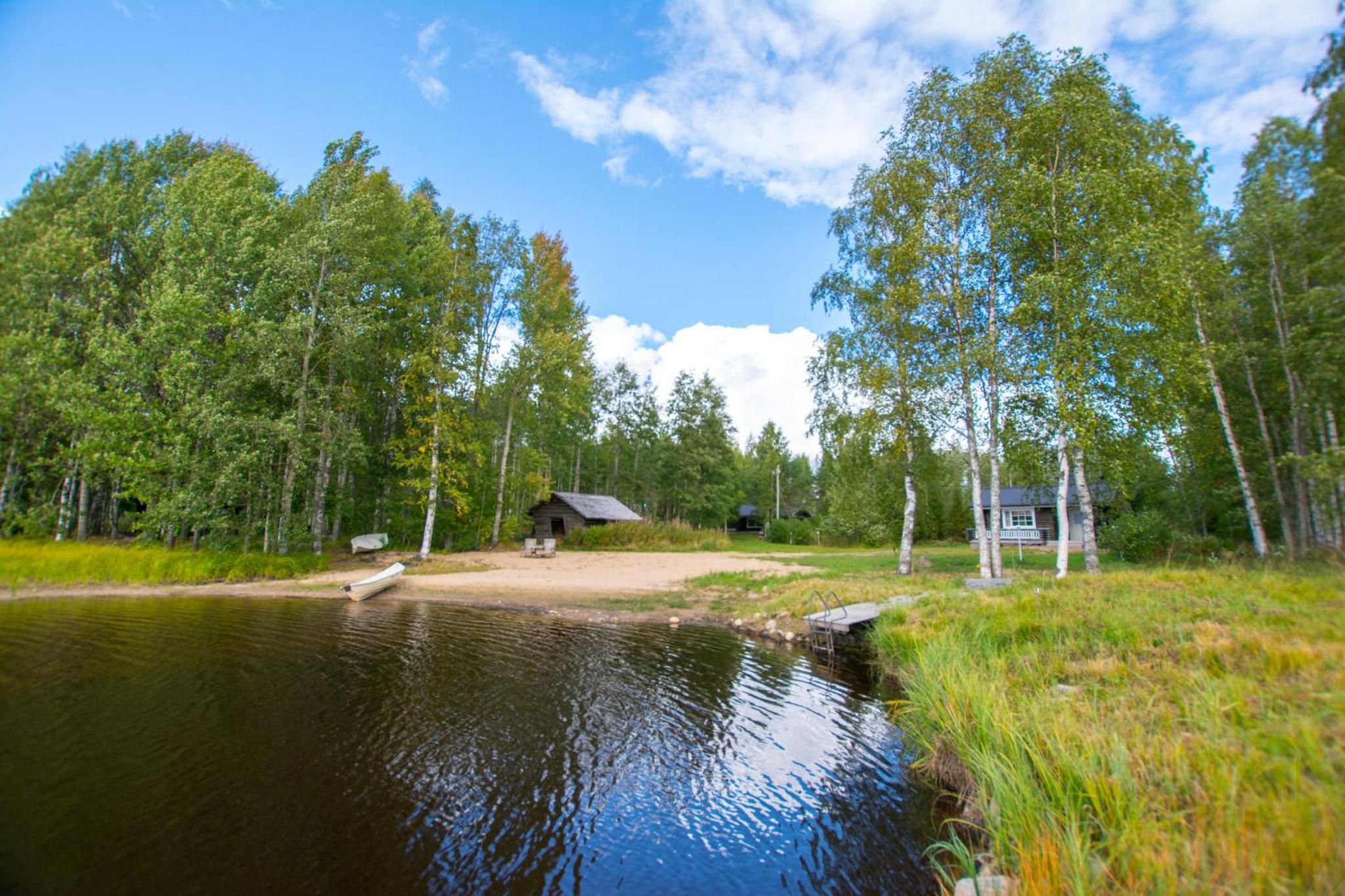 Three-Bedroom Cottage with Sauna - Photo 23