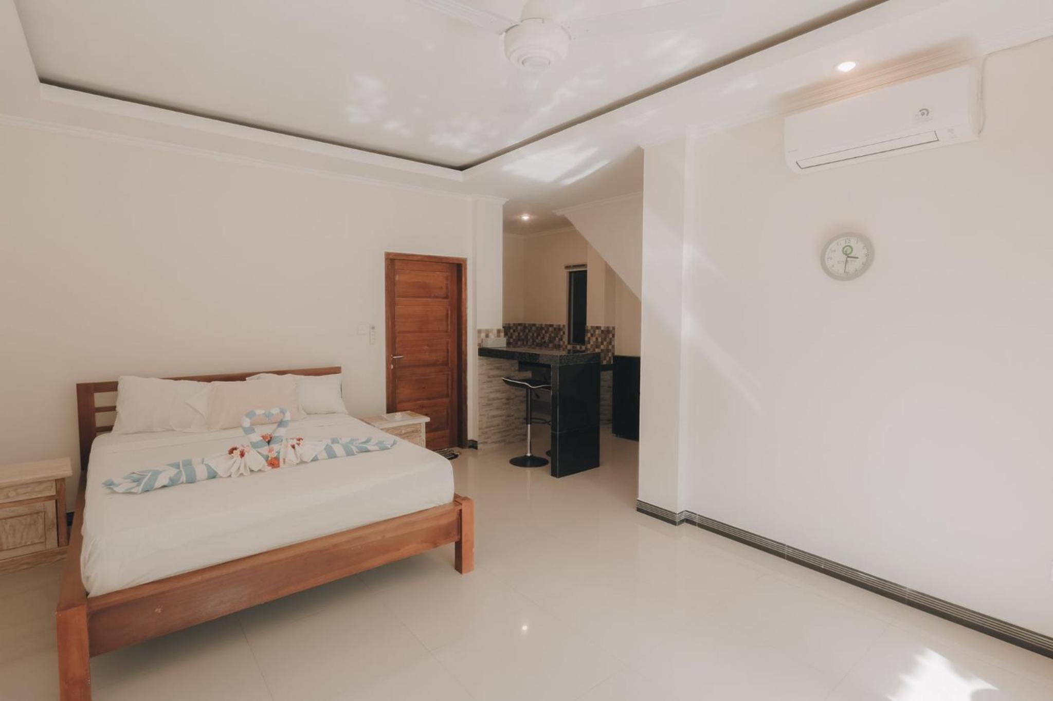 Double Room with Mountain View - Photo 11