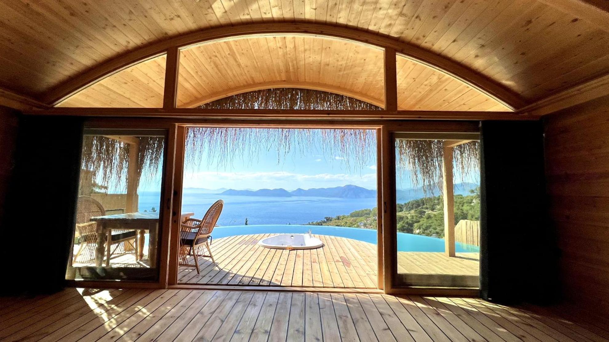 Deluxe Bungalow with Sea View photo 2