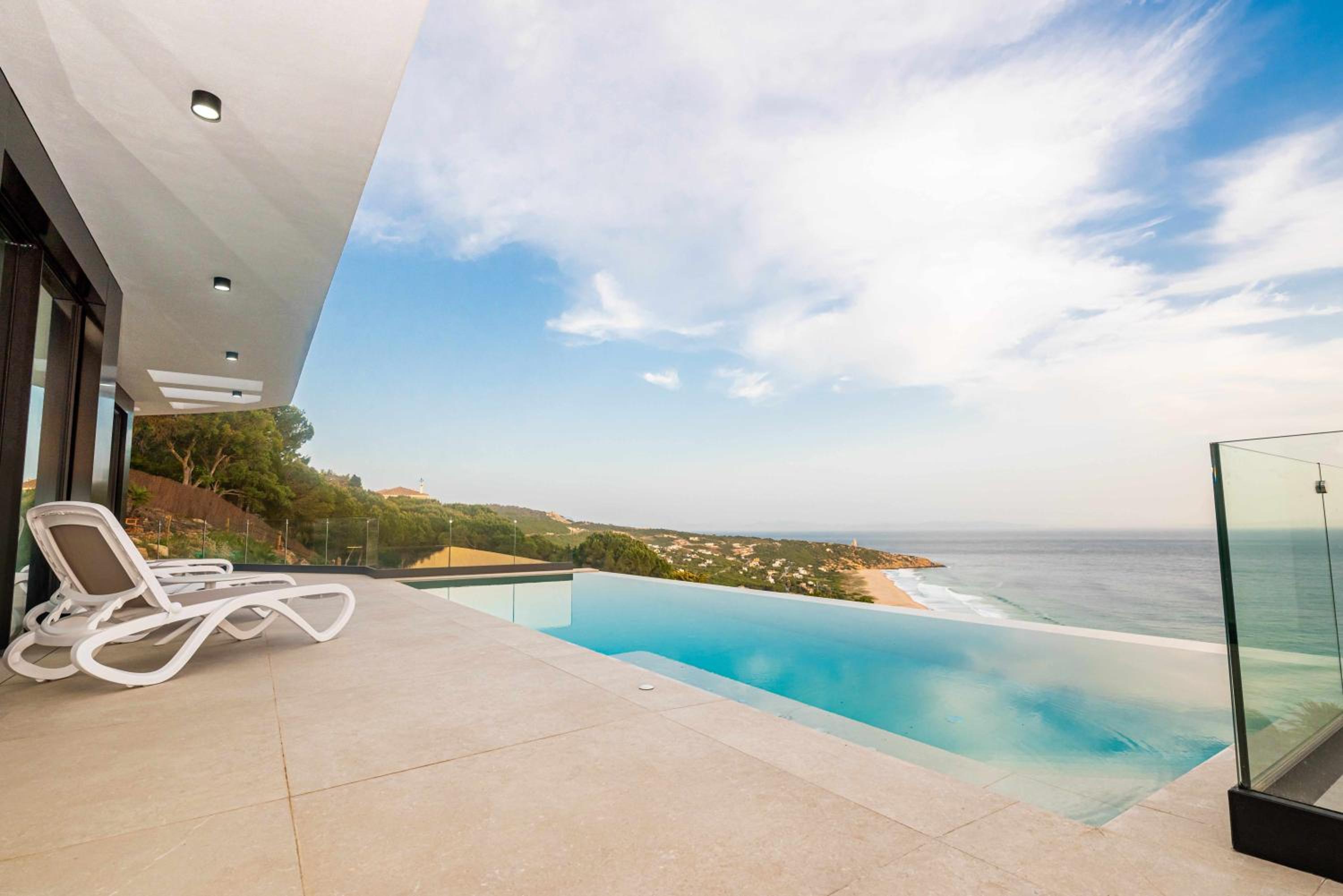 Deluxe Double or Twin Room with Ocean View photo 2