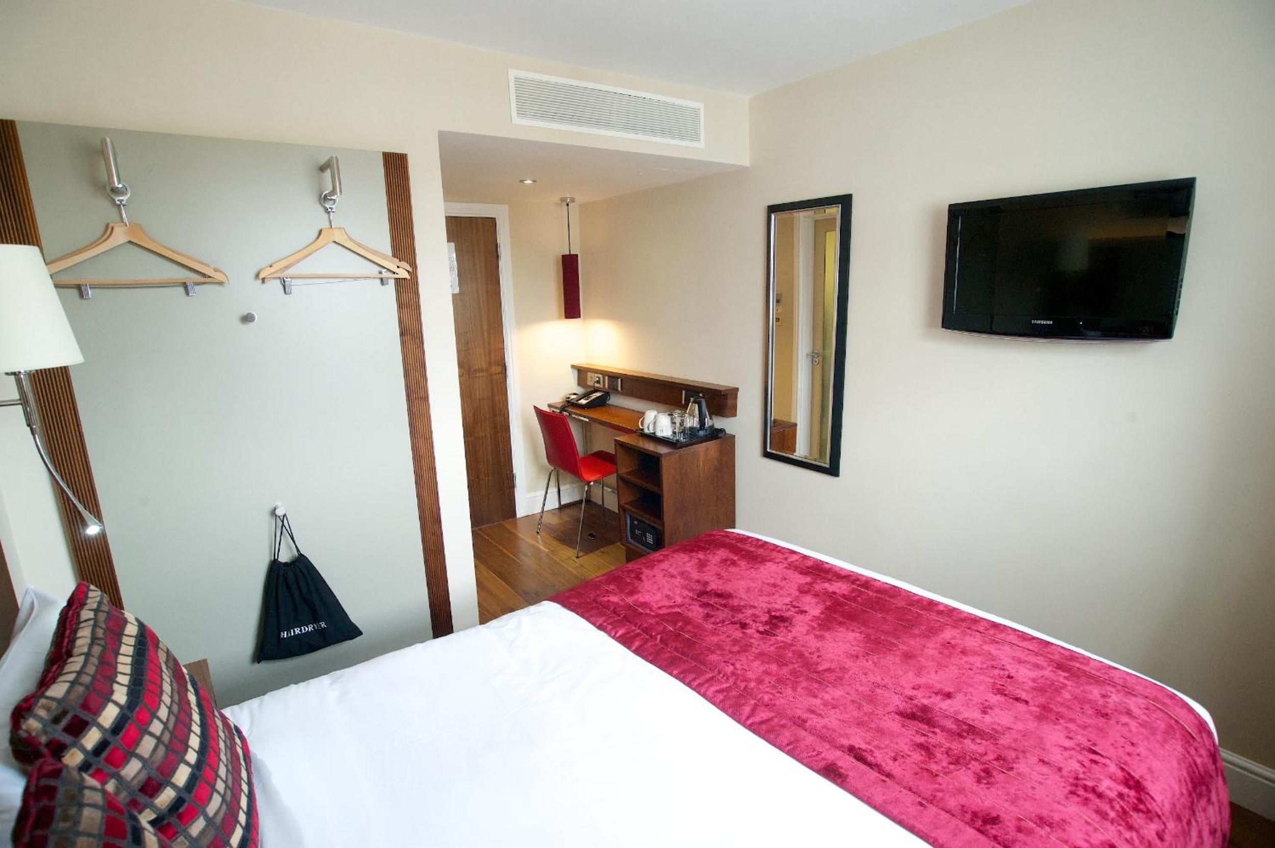 Small Double Room photo 1