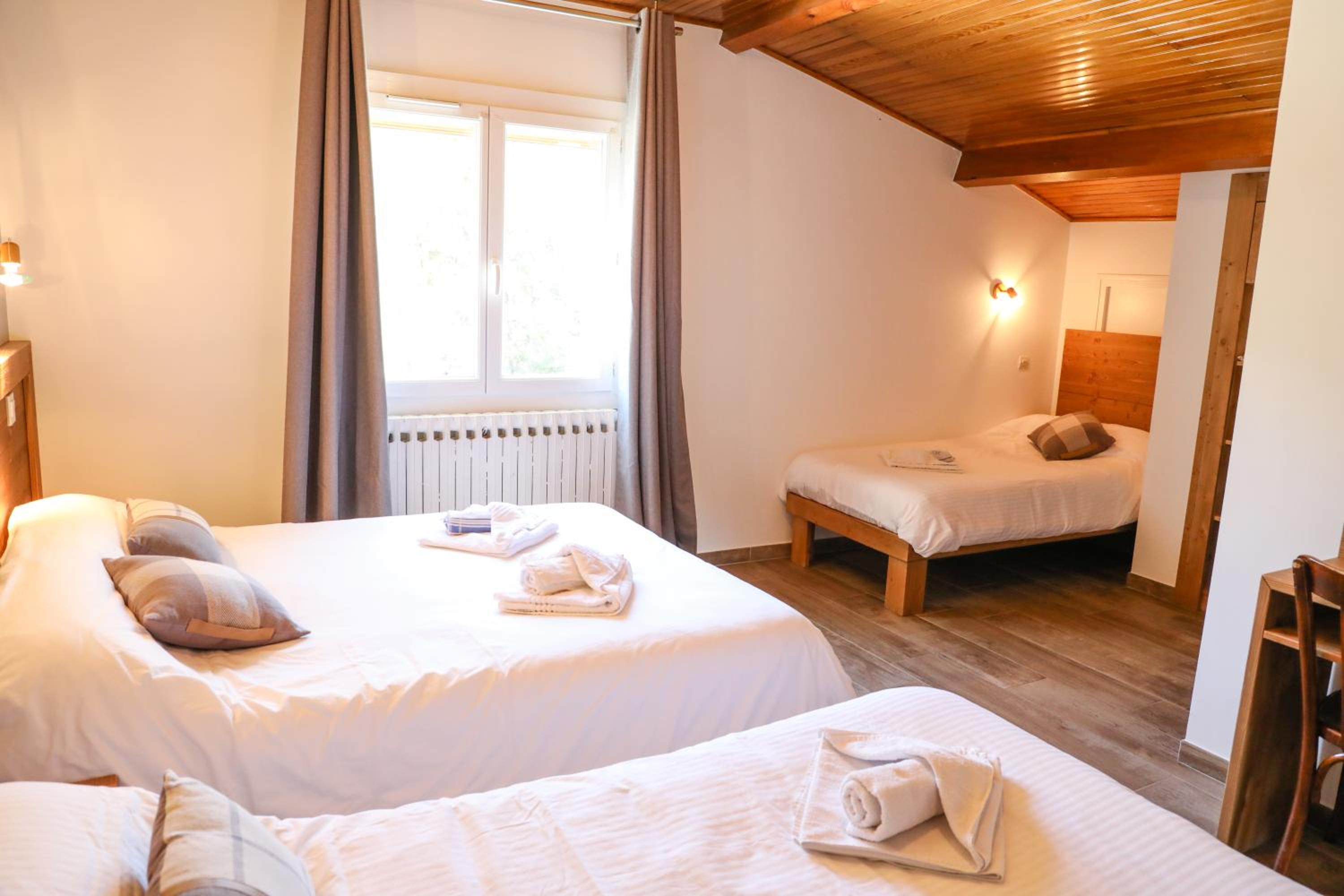 Quadruple Room - Photo 1