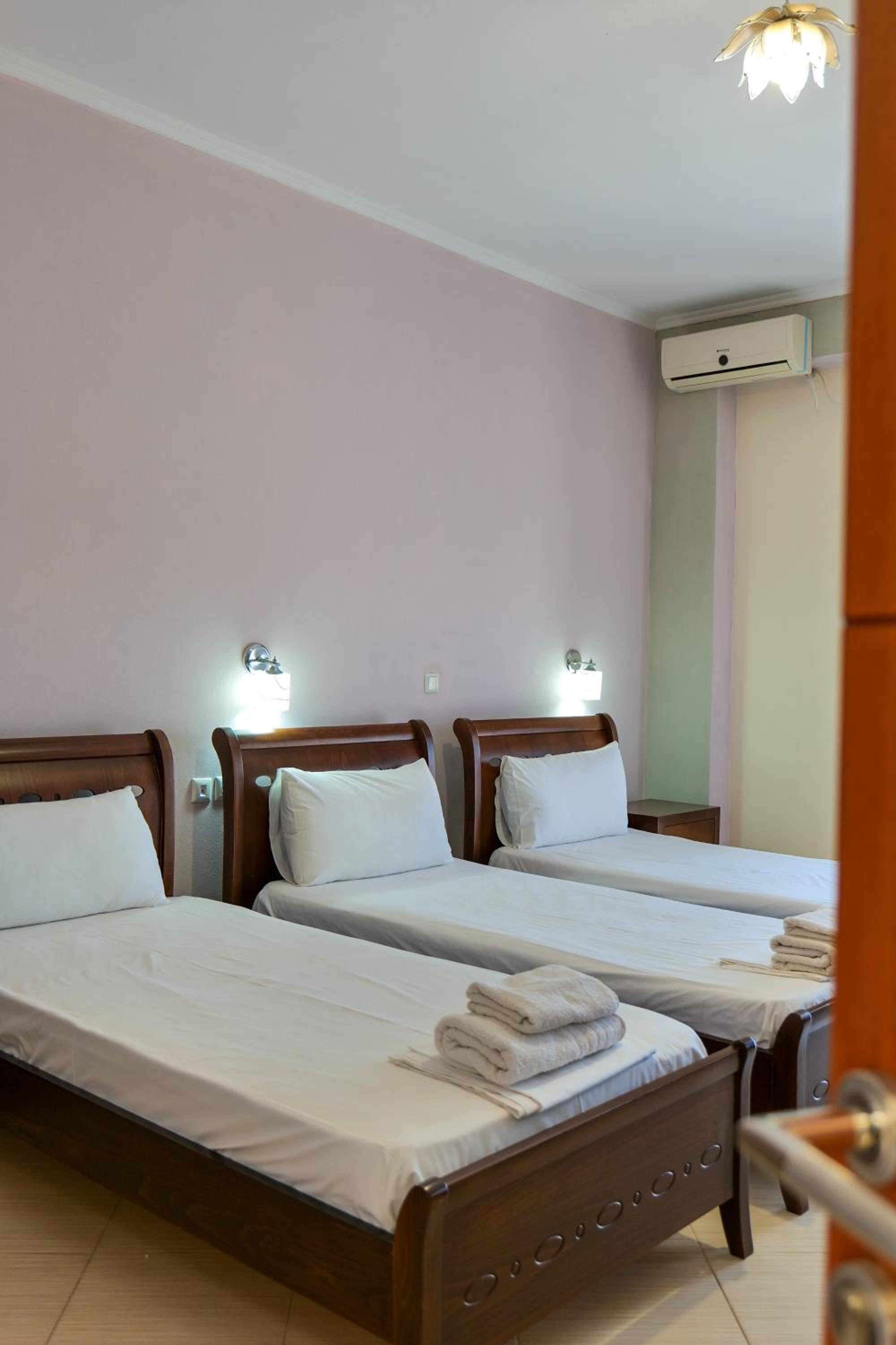 Triple Room with Balcony photo 2