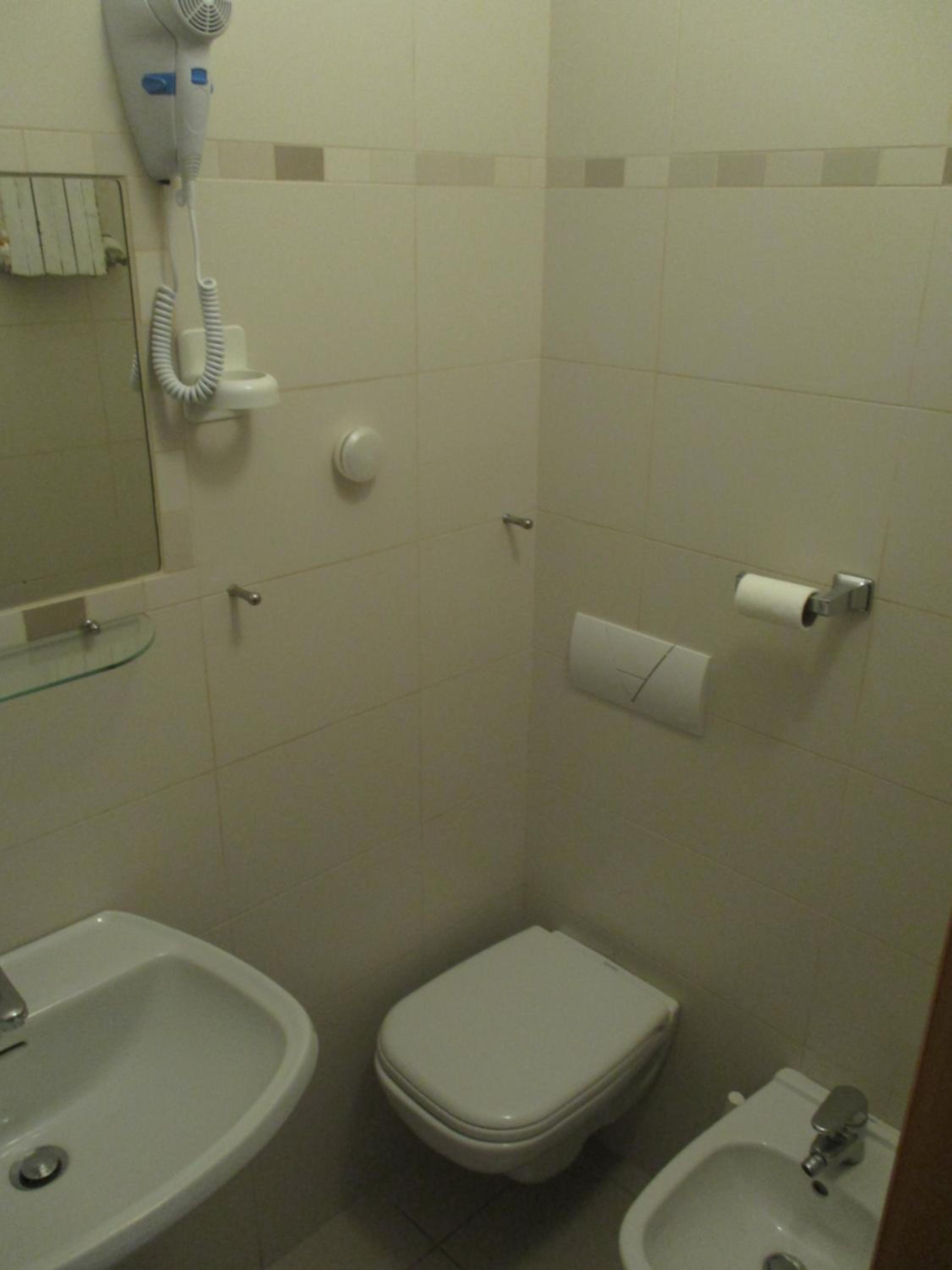Studio Apartment - Photo 3