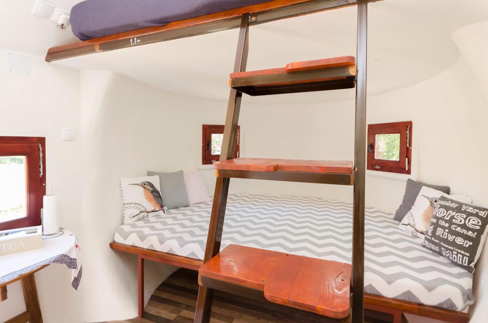 Mobile Home - Photo 6