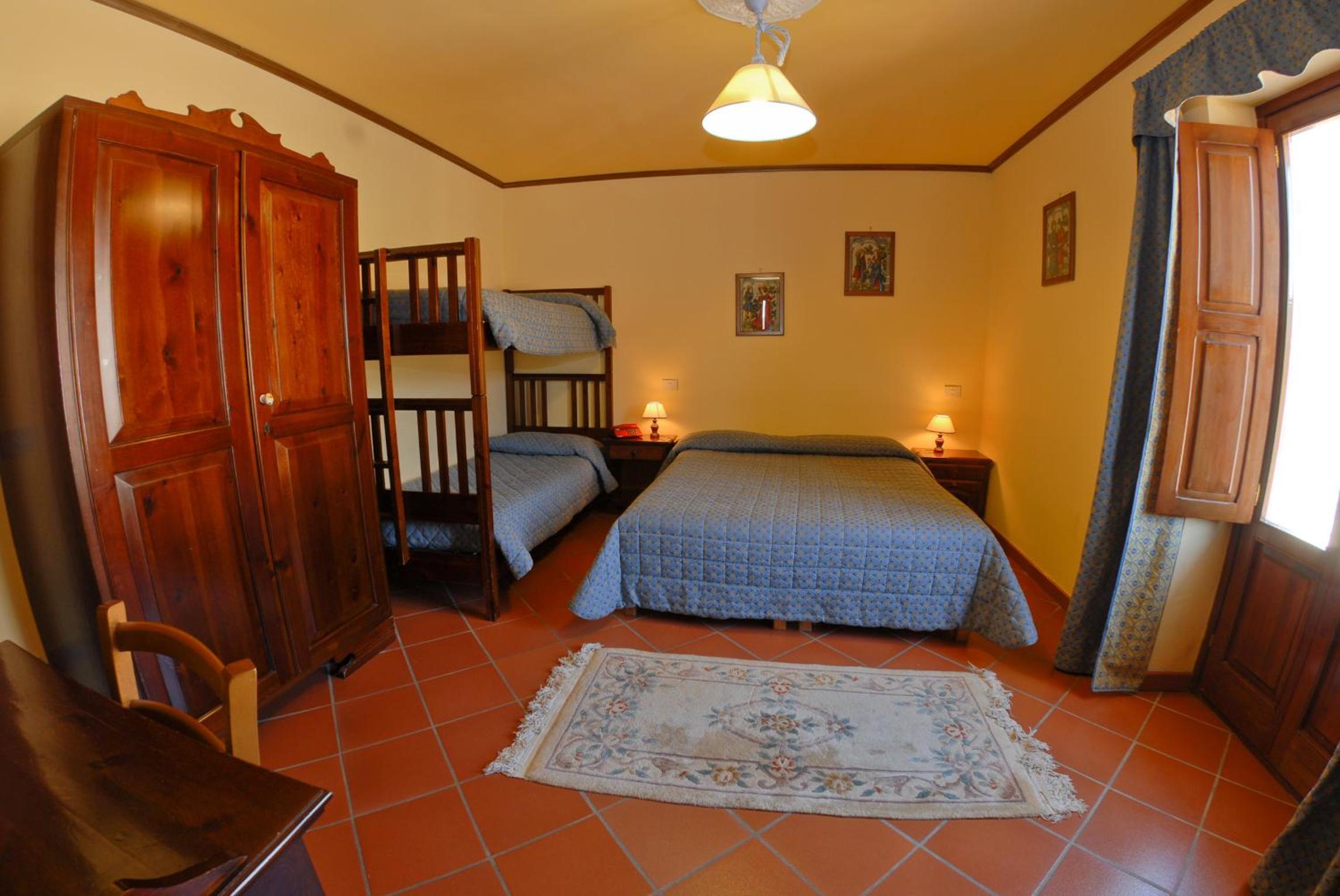 Quadruple Room photo 1