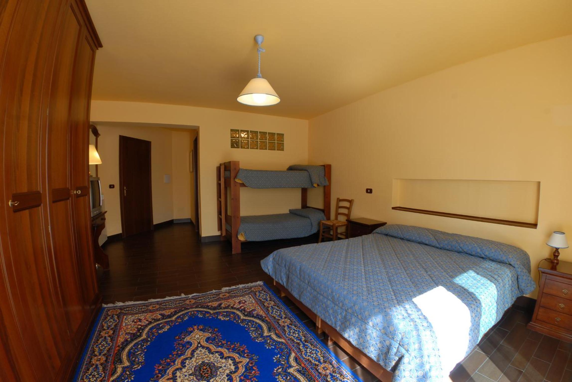 Quadruple Room photo 2