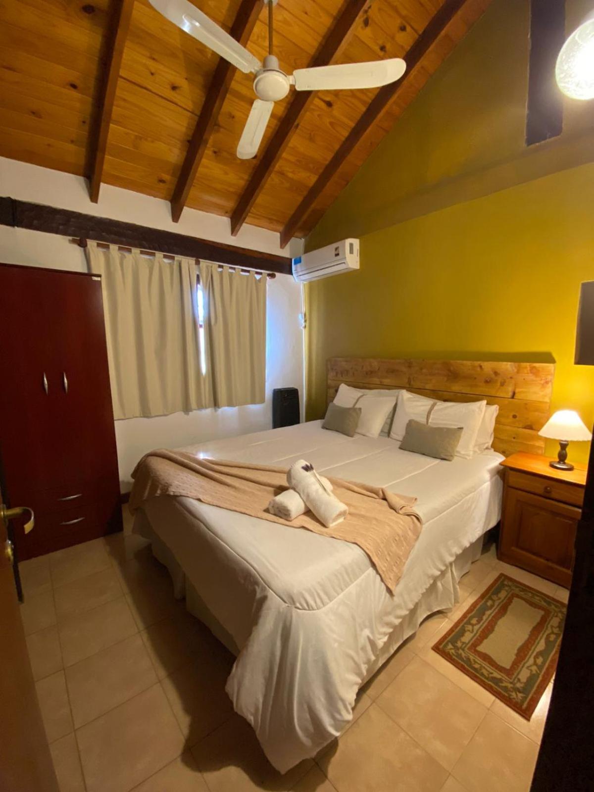 Bungalow (2 Adults) photo 2