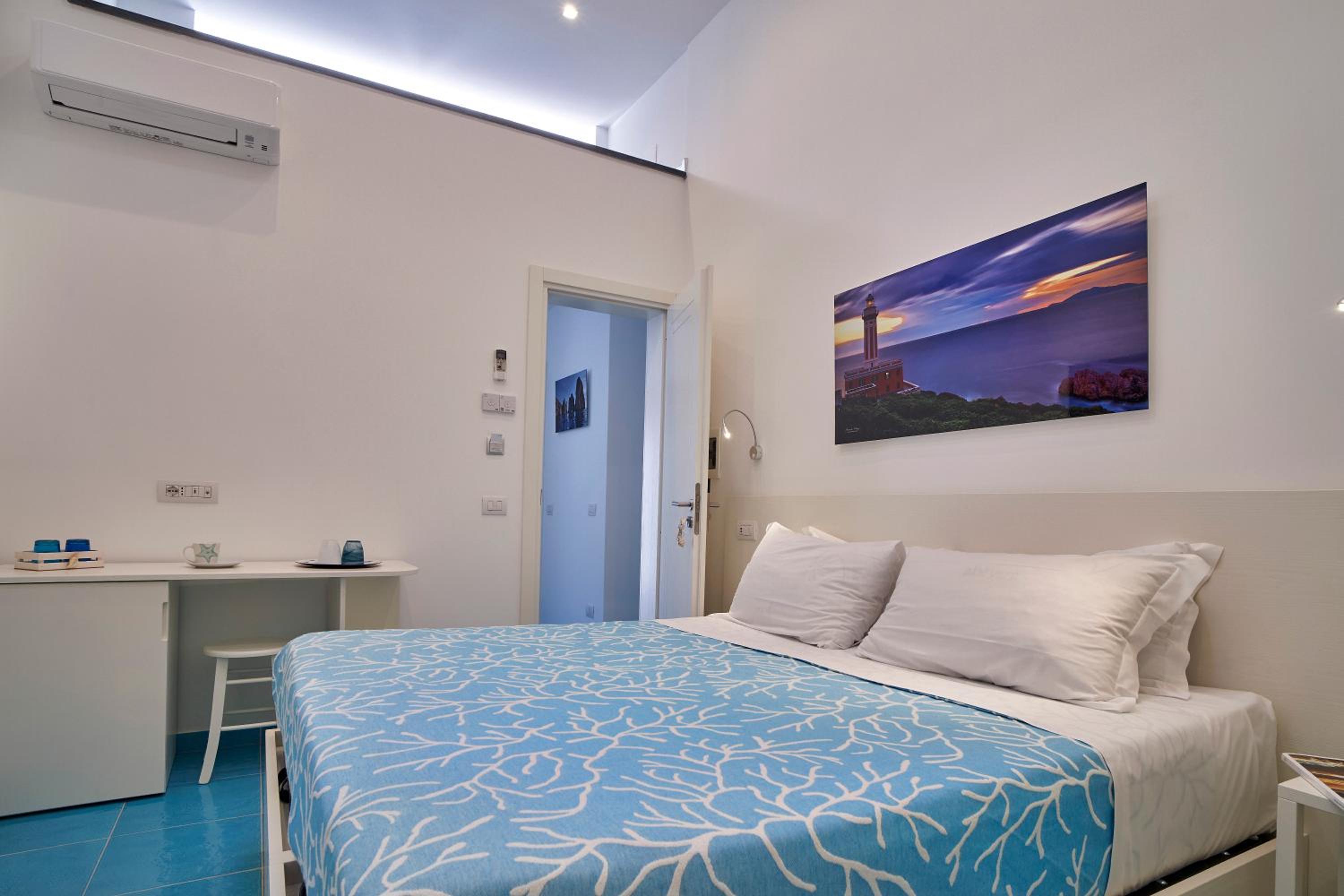 Double or Twin Room with Private Bathroom photo 1