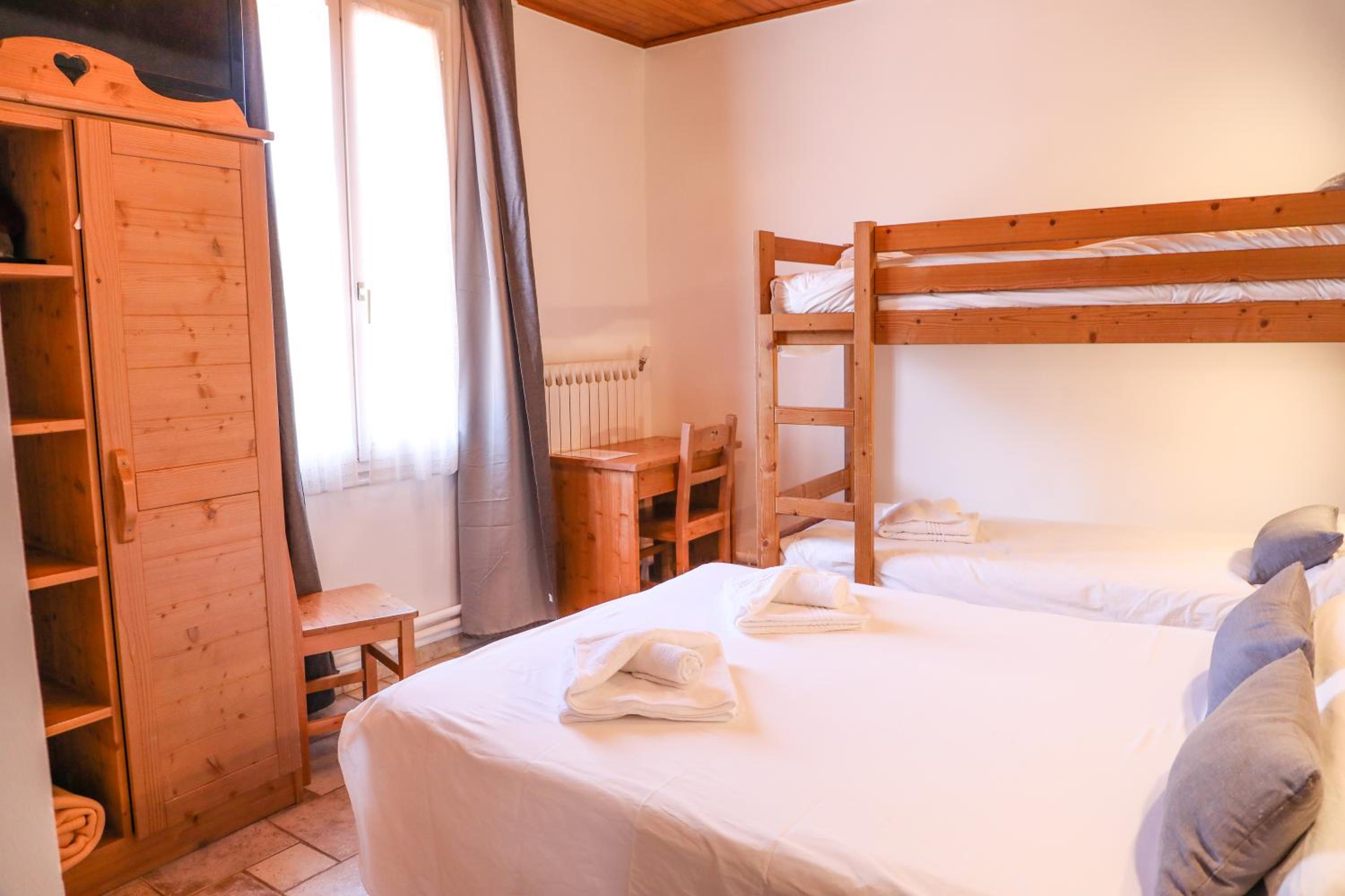 Quadruple Room - Photo 6