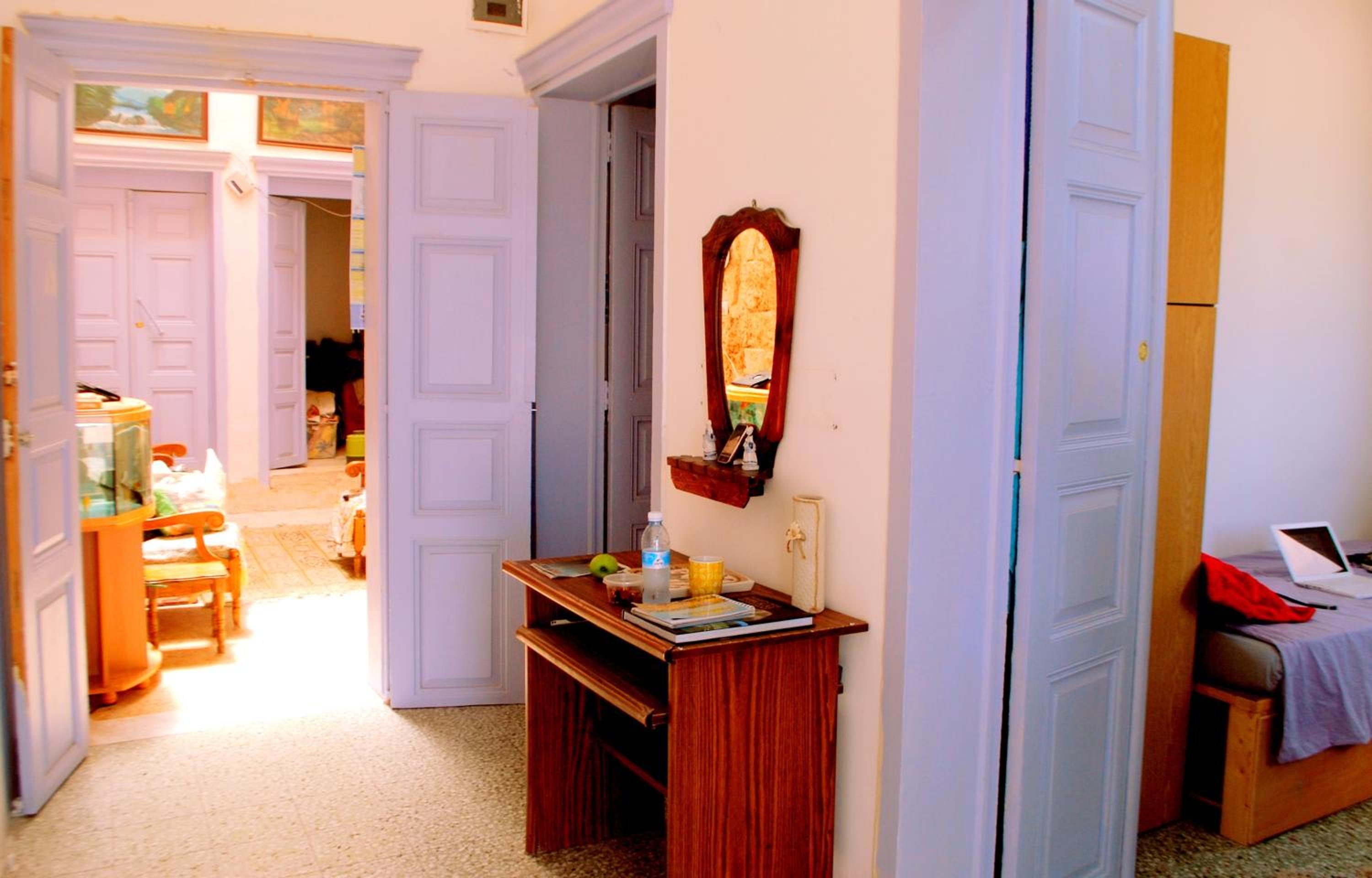 Double or Twin Room - Photo 11