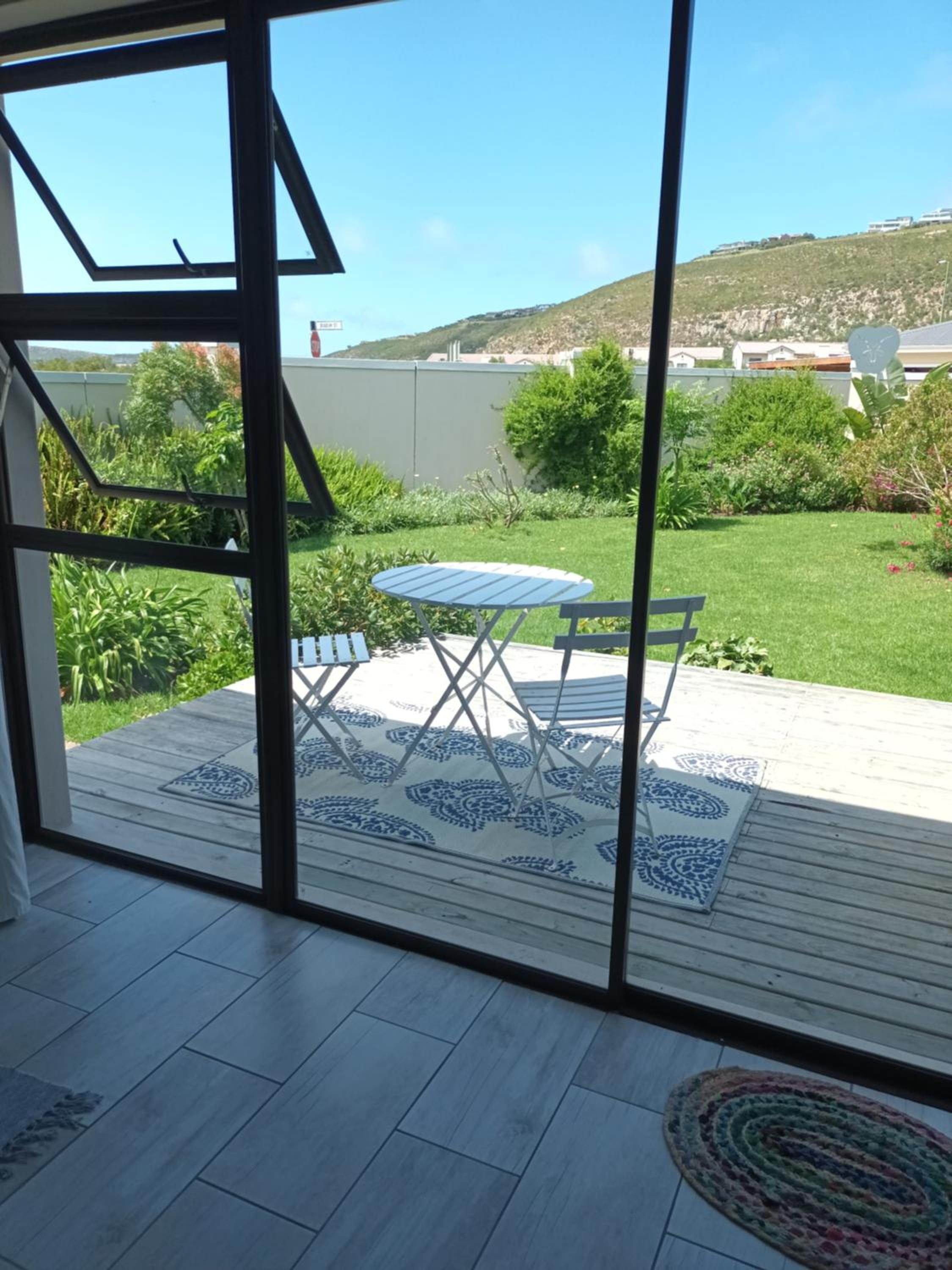Queen Room with Garden View
