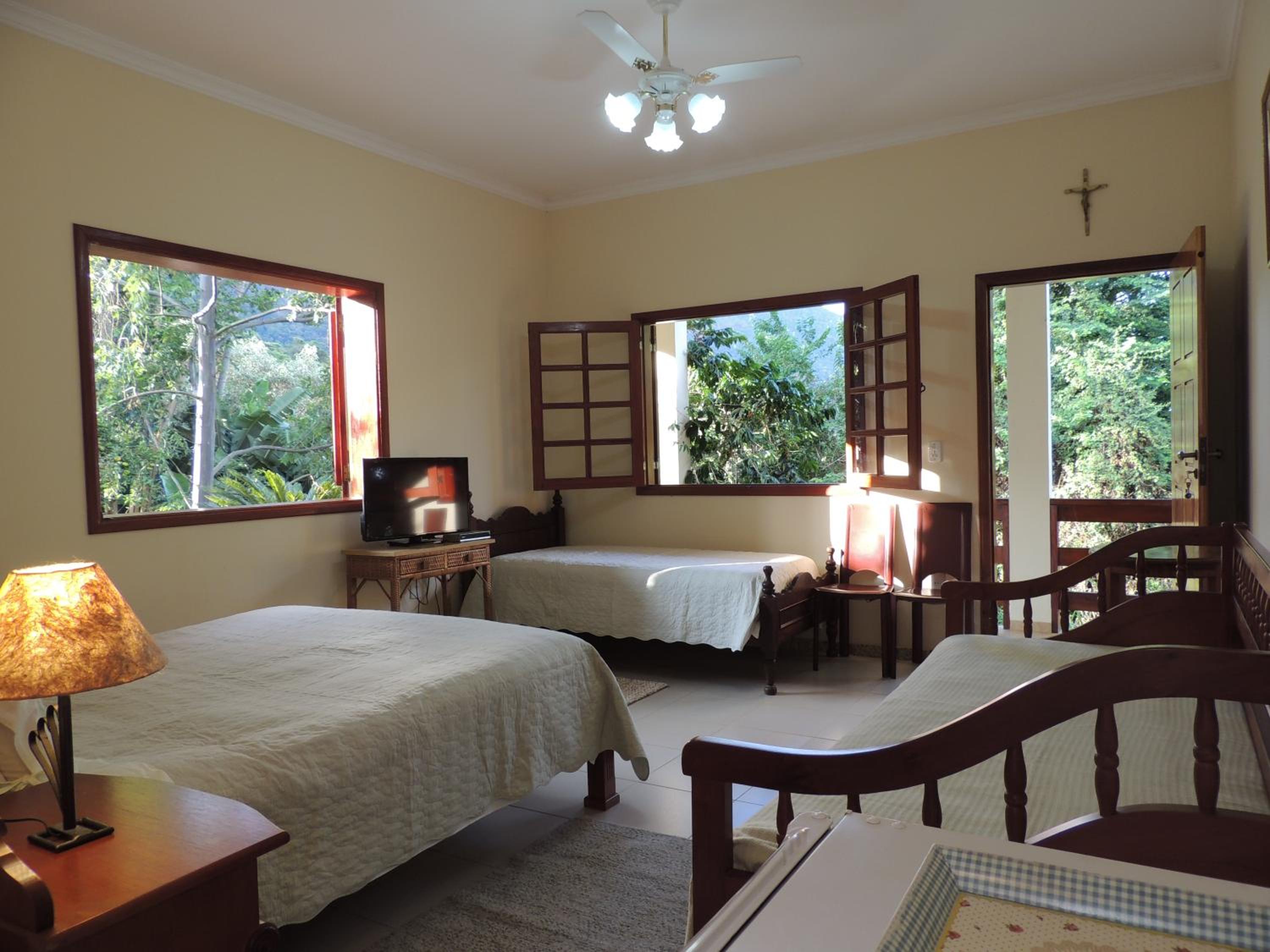 Large Double Room photo 3