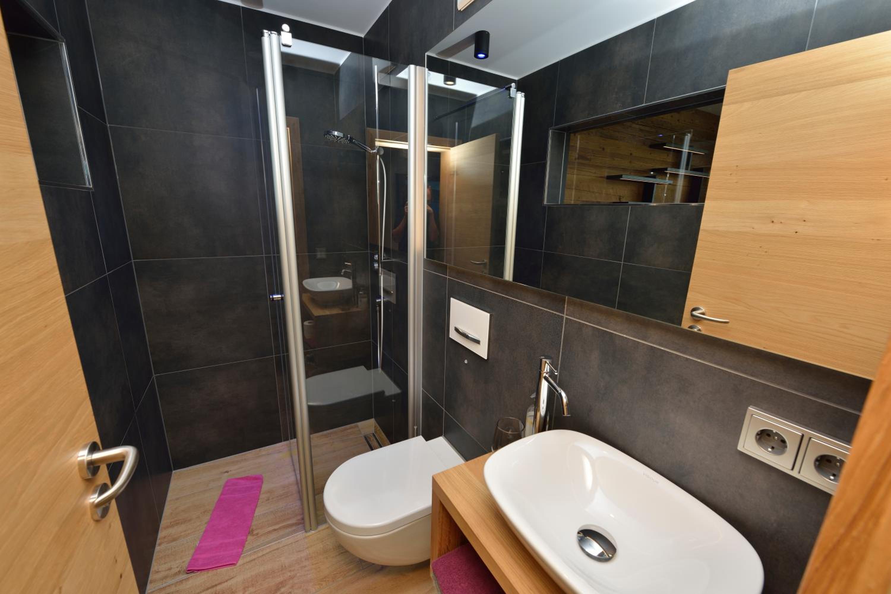 Single Room with Balcony photo 3