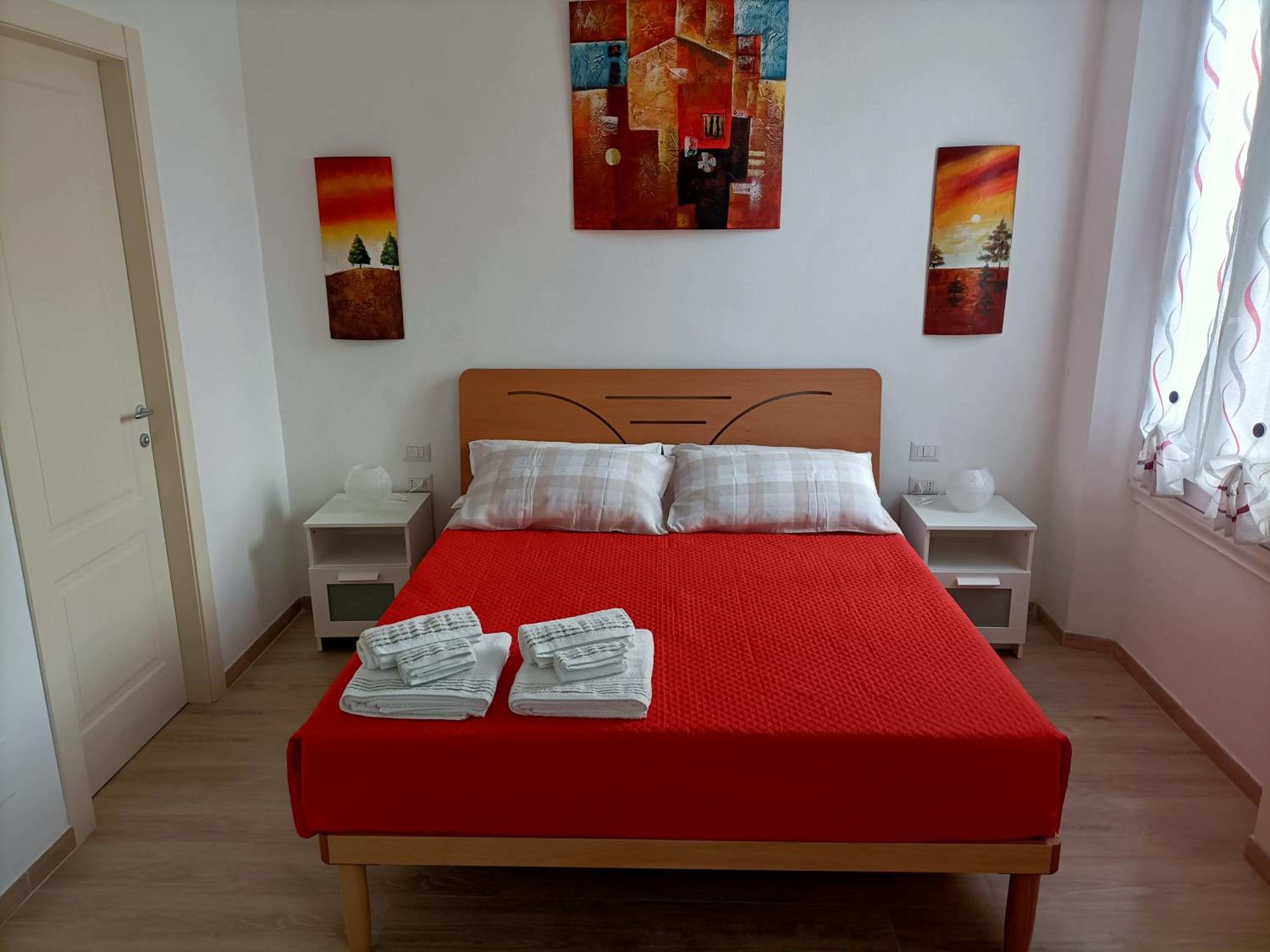 Deluxe Double Room (2 Adults + 1 Child) photo 3