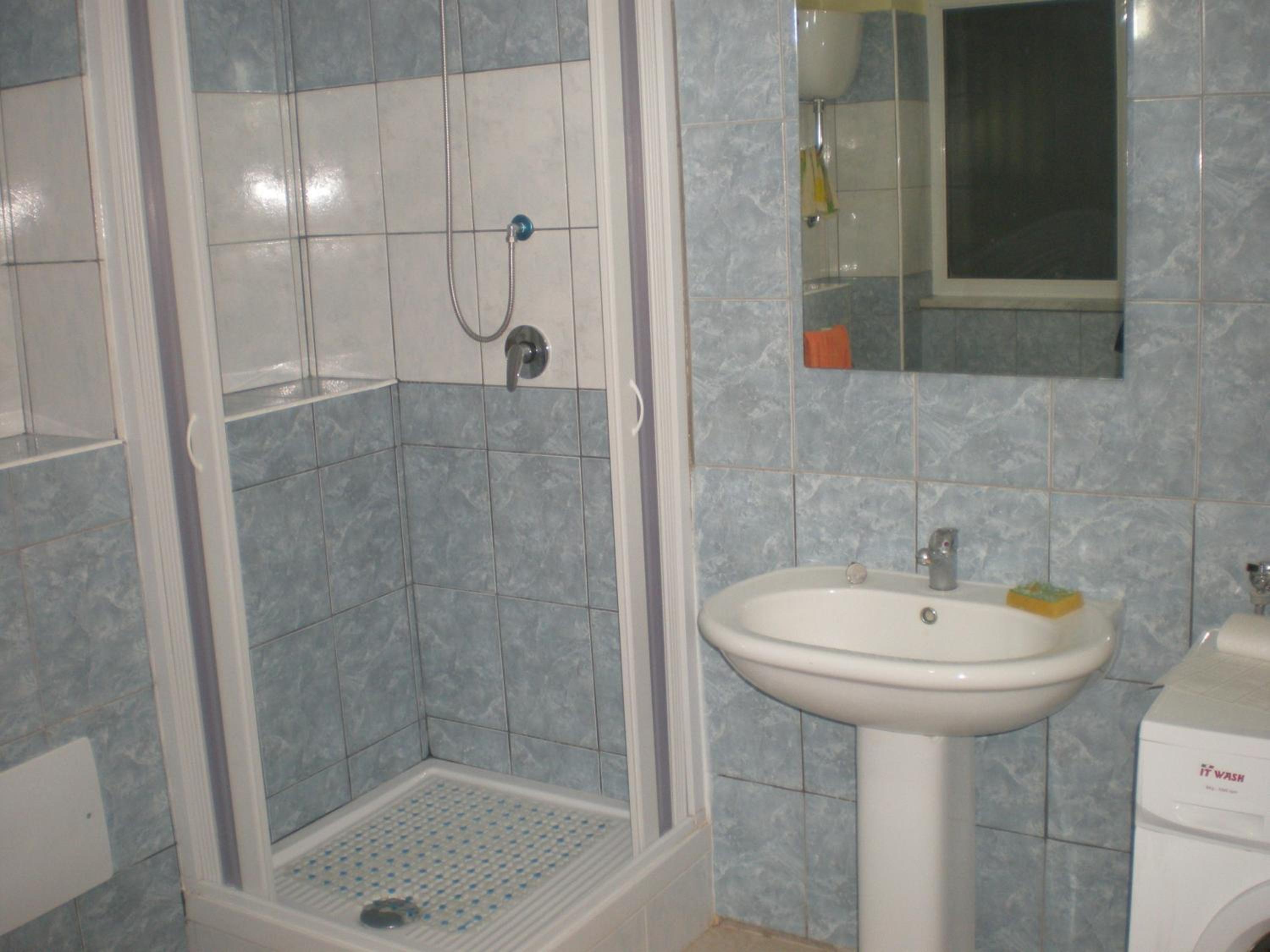 Apartment - Ground Floor photo 3