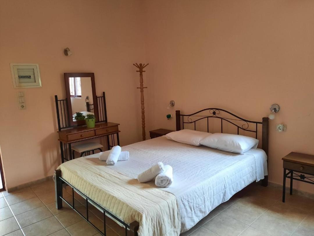 Triple Room with Terrace