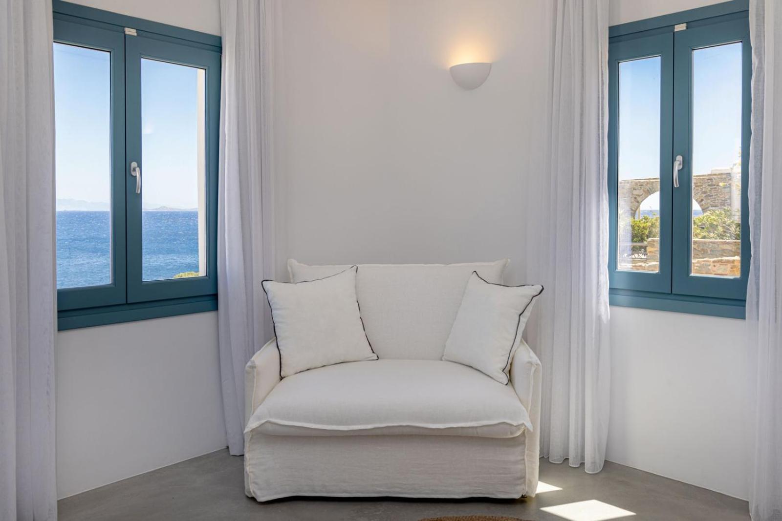 Suite with Sea View - Photo 2