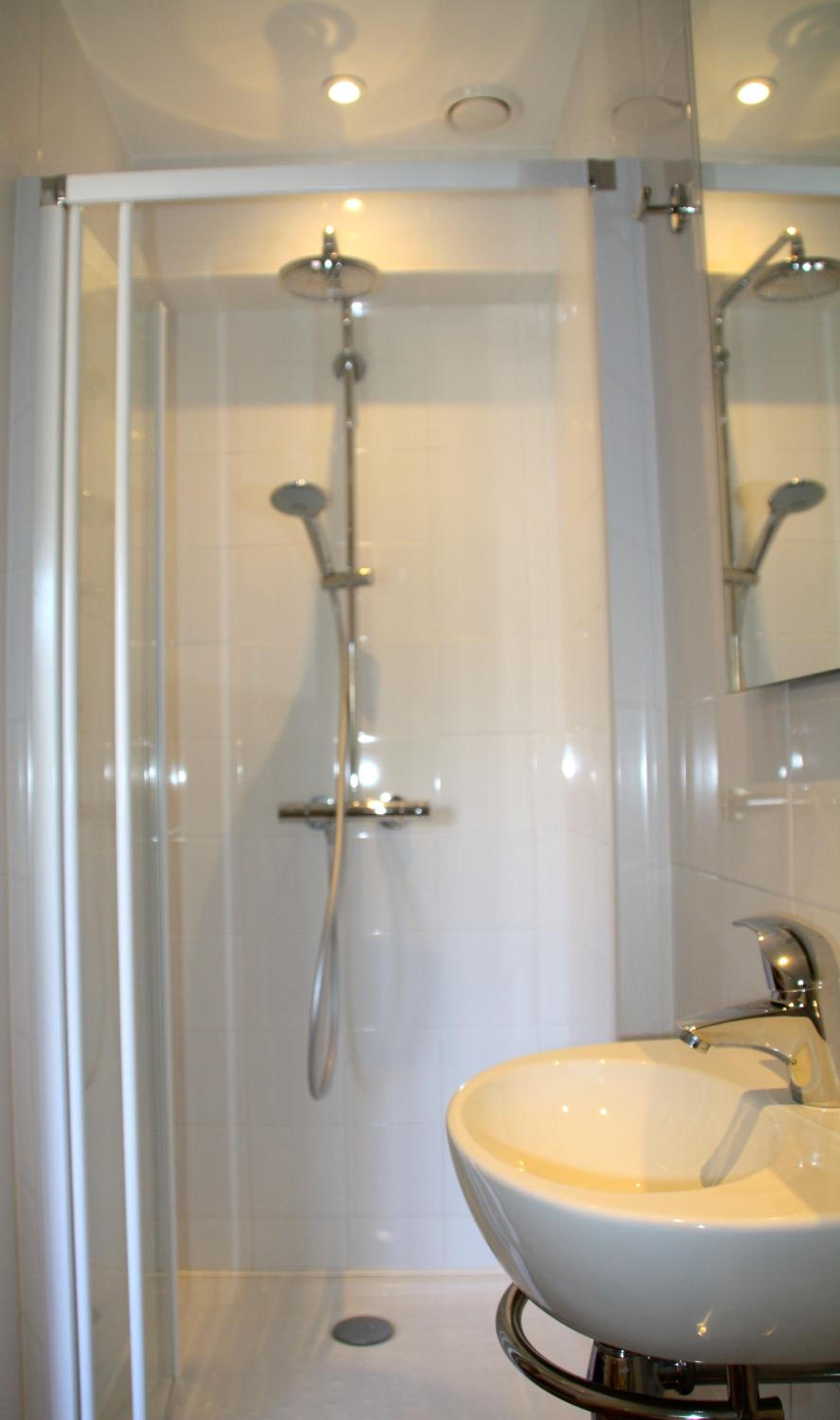 Double Room - Photo 3