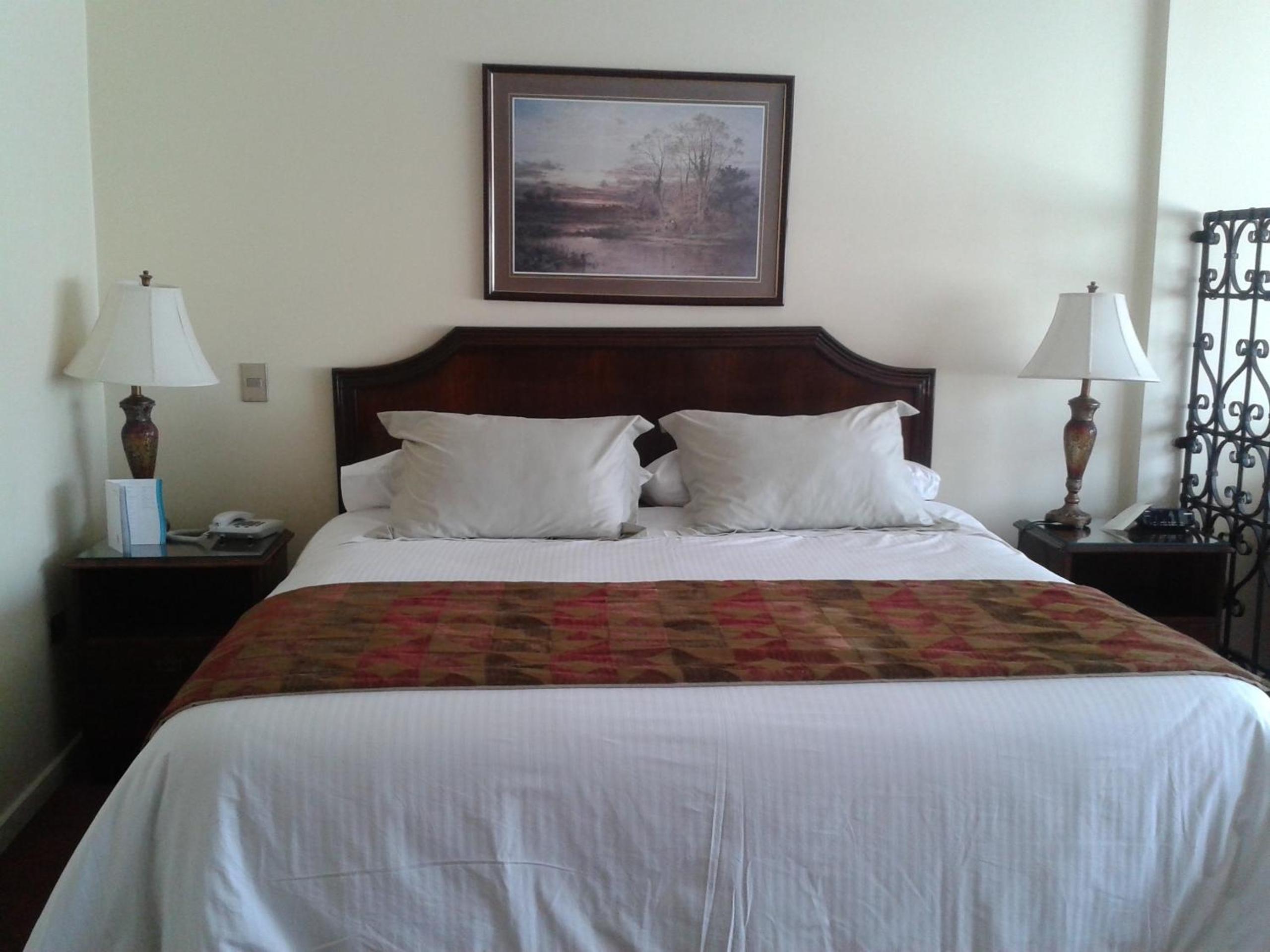Suite with Hot Tub photo 1