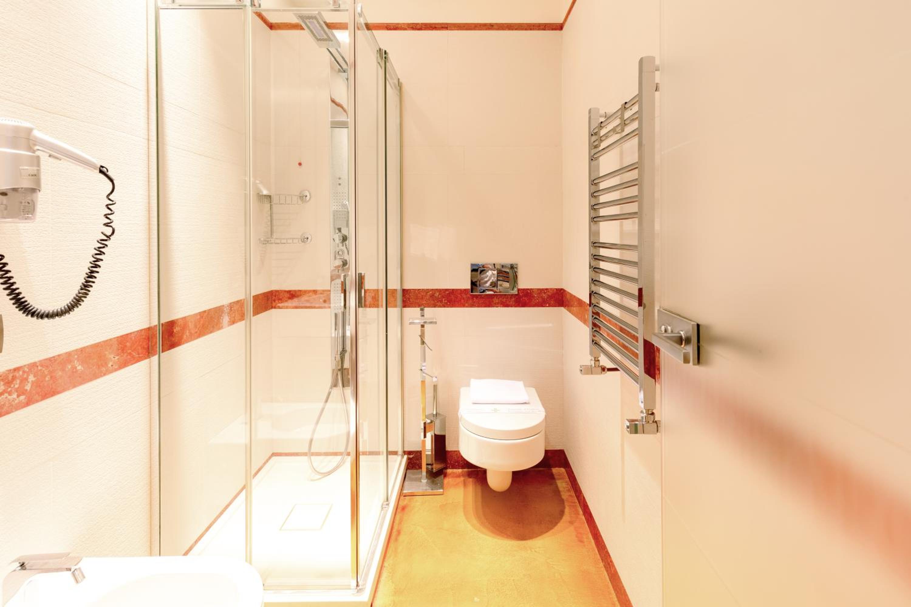 Deluxe Double Room with Garden View photo 2