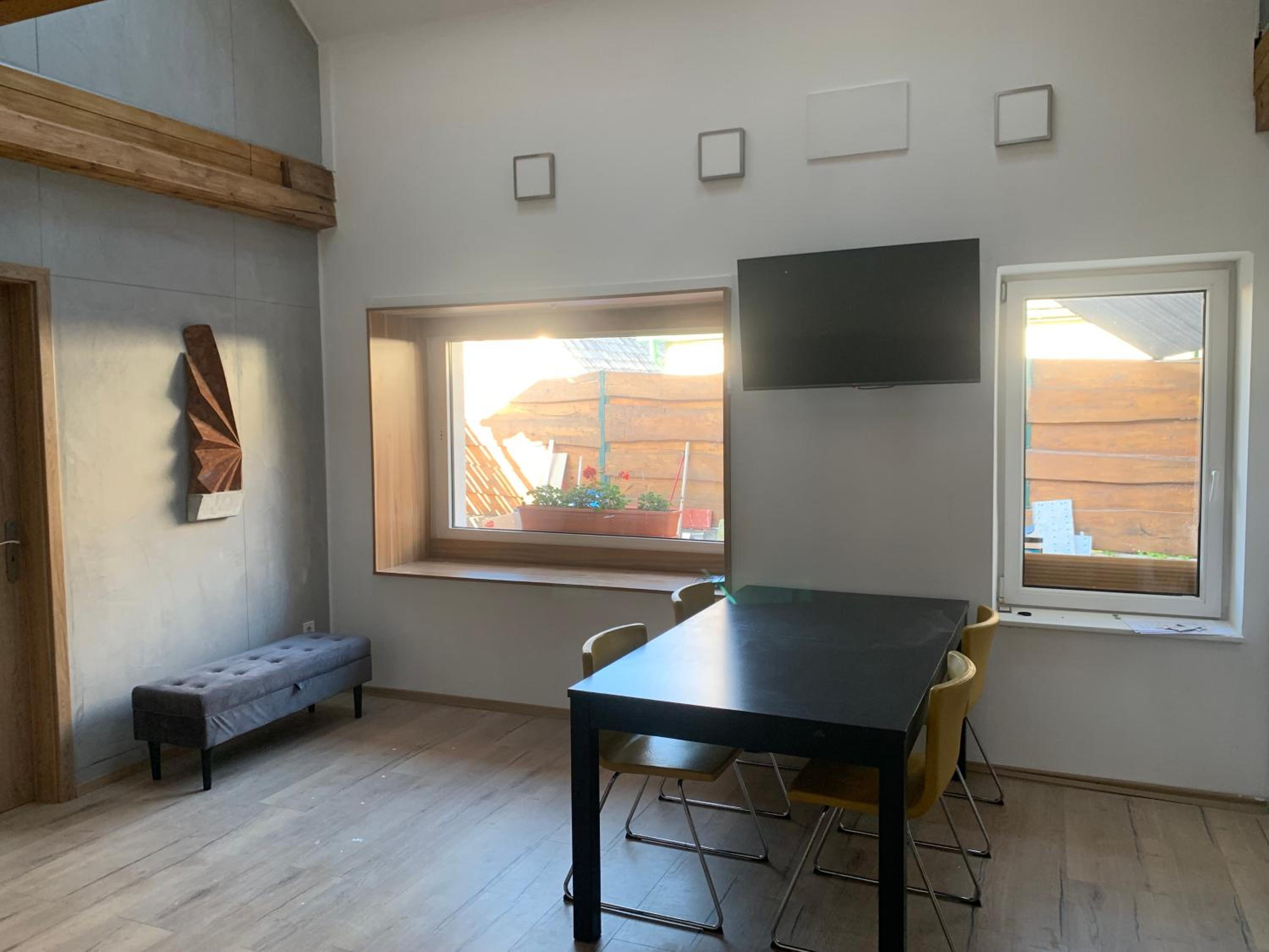 Three-Bedroom House - Photo 6