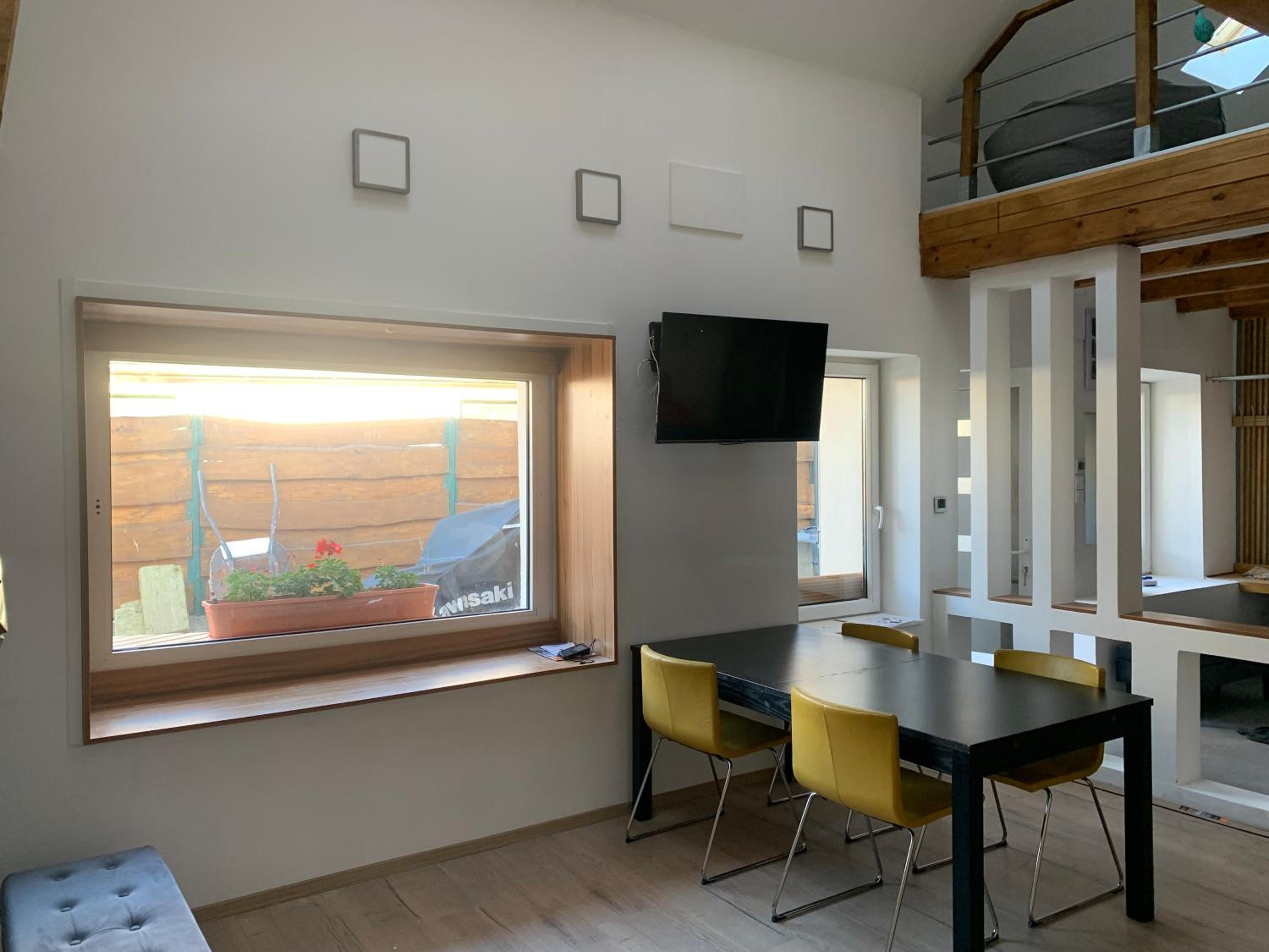 Three-Bedroom House - Photo 8